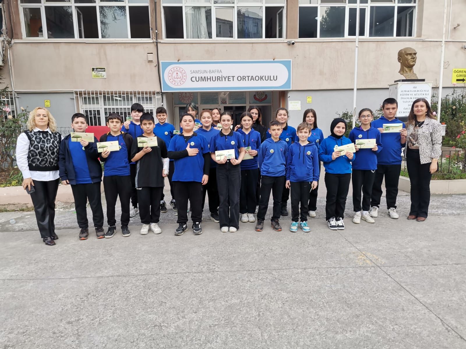 Cumhuriyet Ortaokulu Tema Gönüllüsü (21)