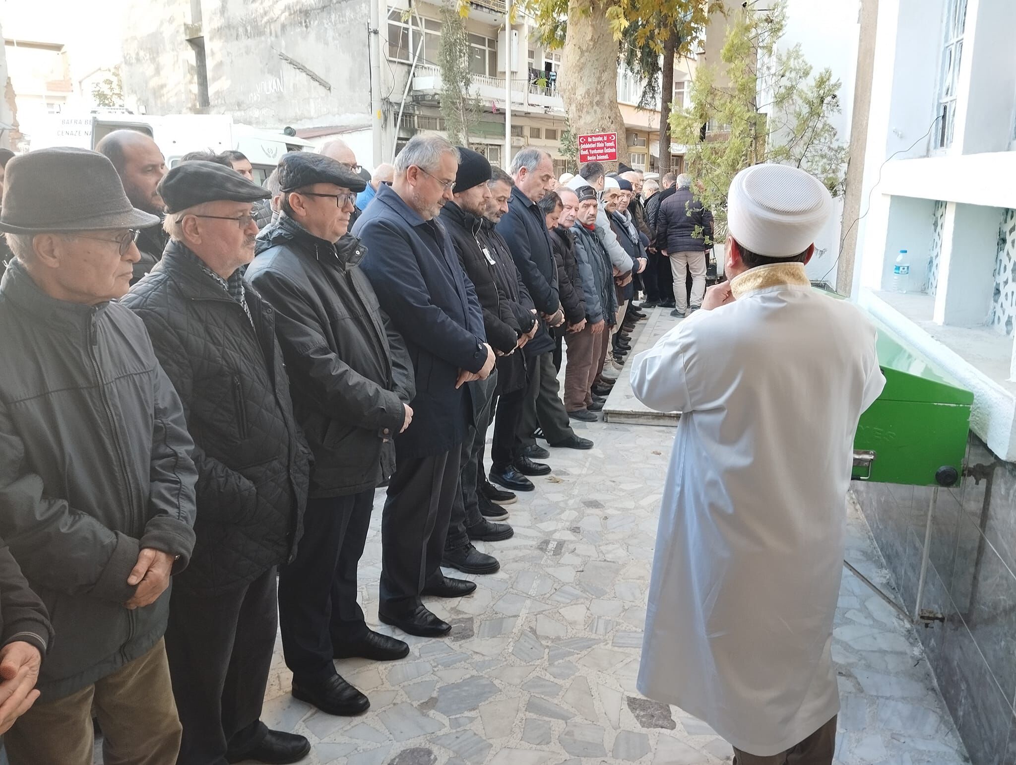 Emekli Öğretmen İsmail Hakkı Ülker Son Yolculuğuna Uğurlandı (2)