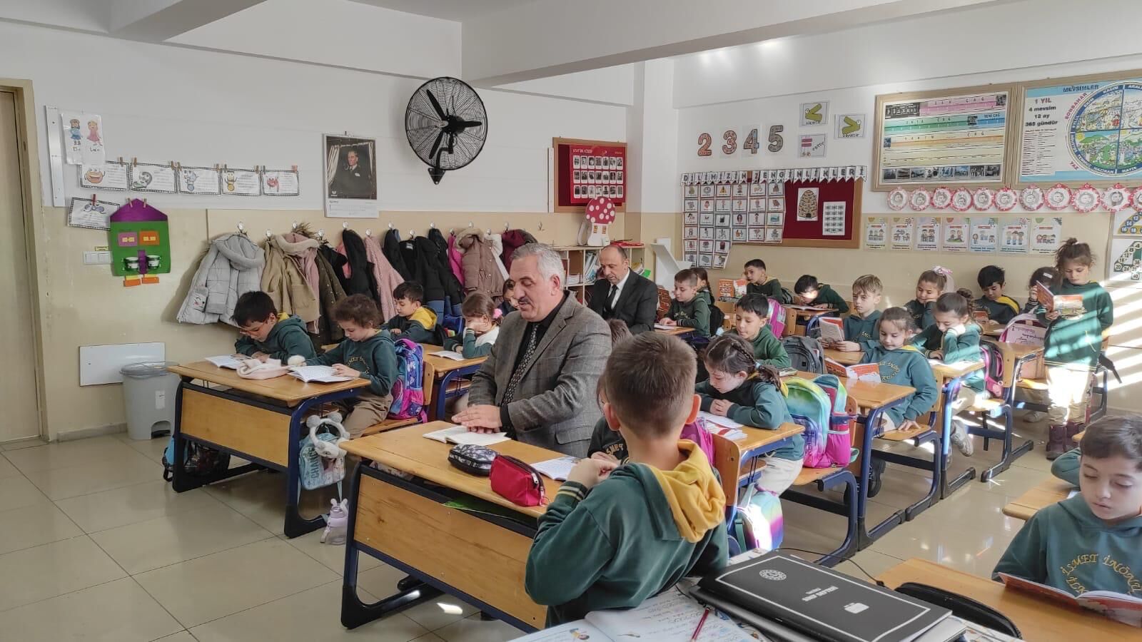 Farkımız Okumak Olsun Projesi İsmet İnönü İlkokulu’nda Başladı (2)