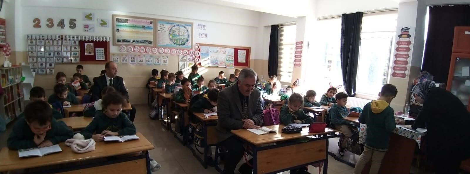 Farkımız Okumak Olsun Projesi İsmet İnönü İlkokulu’nda Başladı (3)