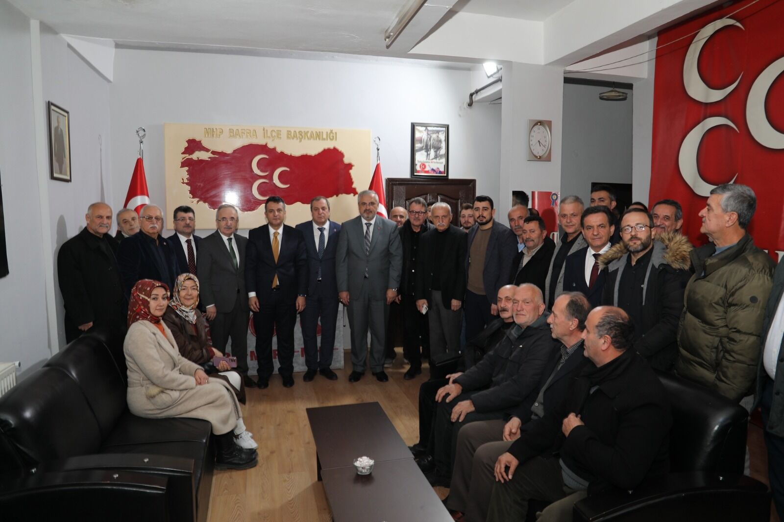 Halit Doğan’dan Bafra’da Mhp İlçe Başkanlığına Ziyaret (3)