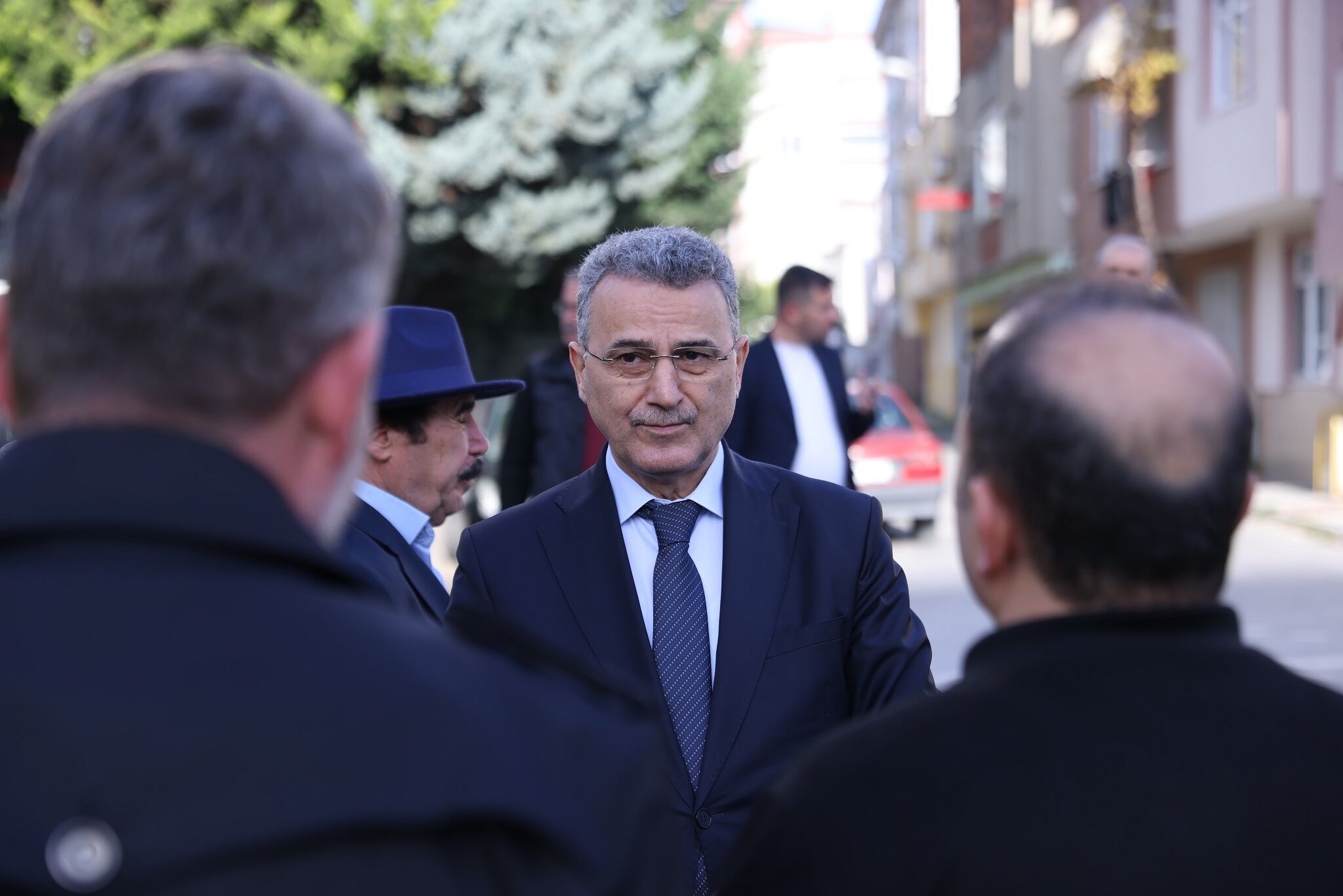 İlkadım’da Asfaltlama Seferberliği Yollar Daha Güvenli Hale Geliyor (2)