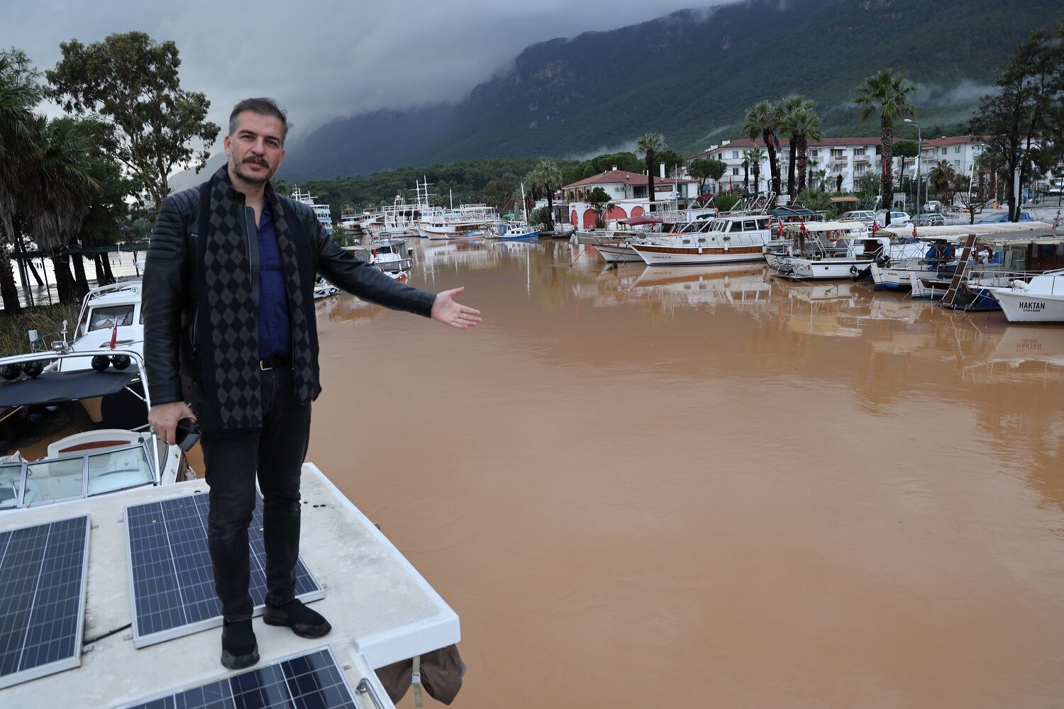 Kadın Azmağı’nın Rengi Kahverengiye Döndü (2)