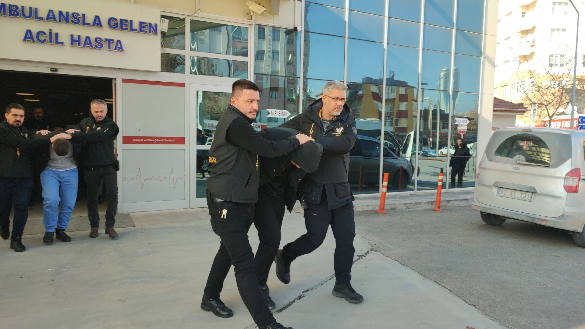 Konya'da Üniversiteli Taksicinin Katil Zanlıları Adliyeye Sevk Edildi (2)