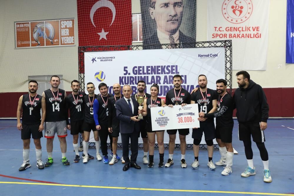 Küçükçekmece’de Şampiyon İtfaiye! 2
