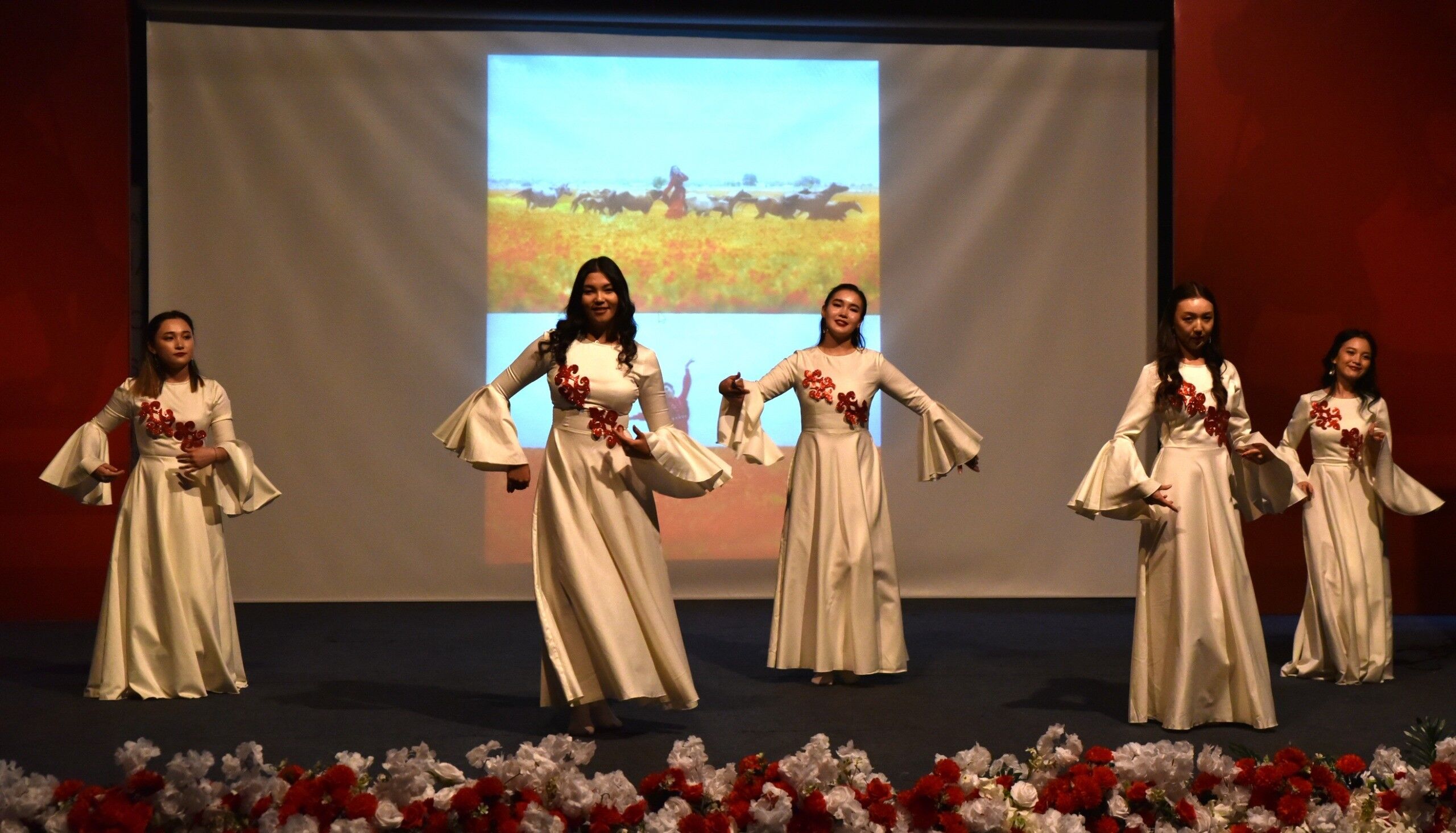 Omü’de Kazakistan Bağımsızlık Günü Coşkuyla Kutlandı (6)