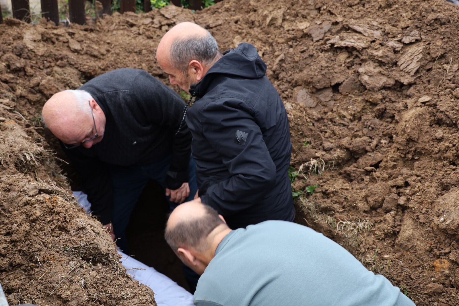 Raife Bıyık Özdemir Dualarla Uğurlandı (6)