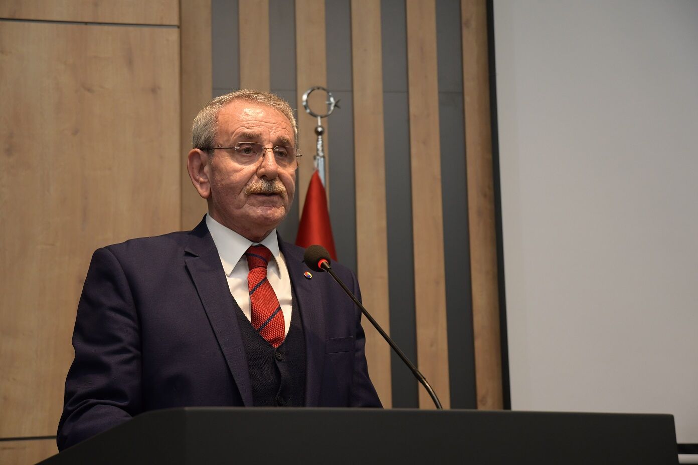 Reel Sektöre Finansman Ve Düşük Faiz Çağrısı 2