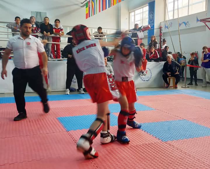 Samsun Okul Sporlari Kick Boks İl Bi̇ri̇nci̇li̇ği̇ Tamamlandi! (2)