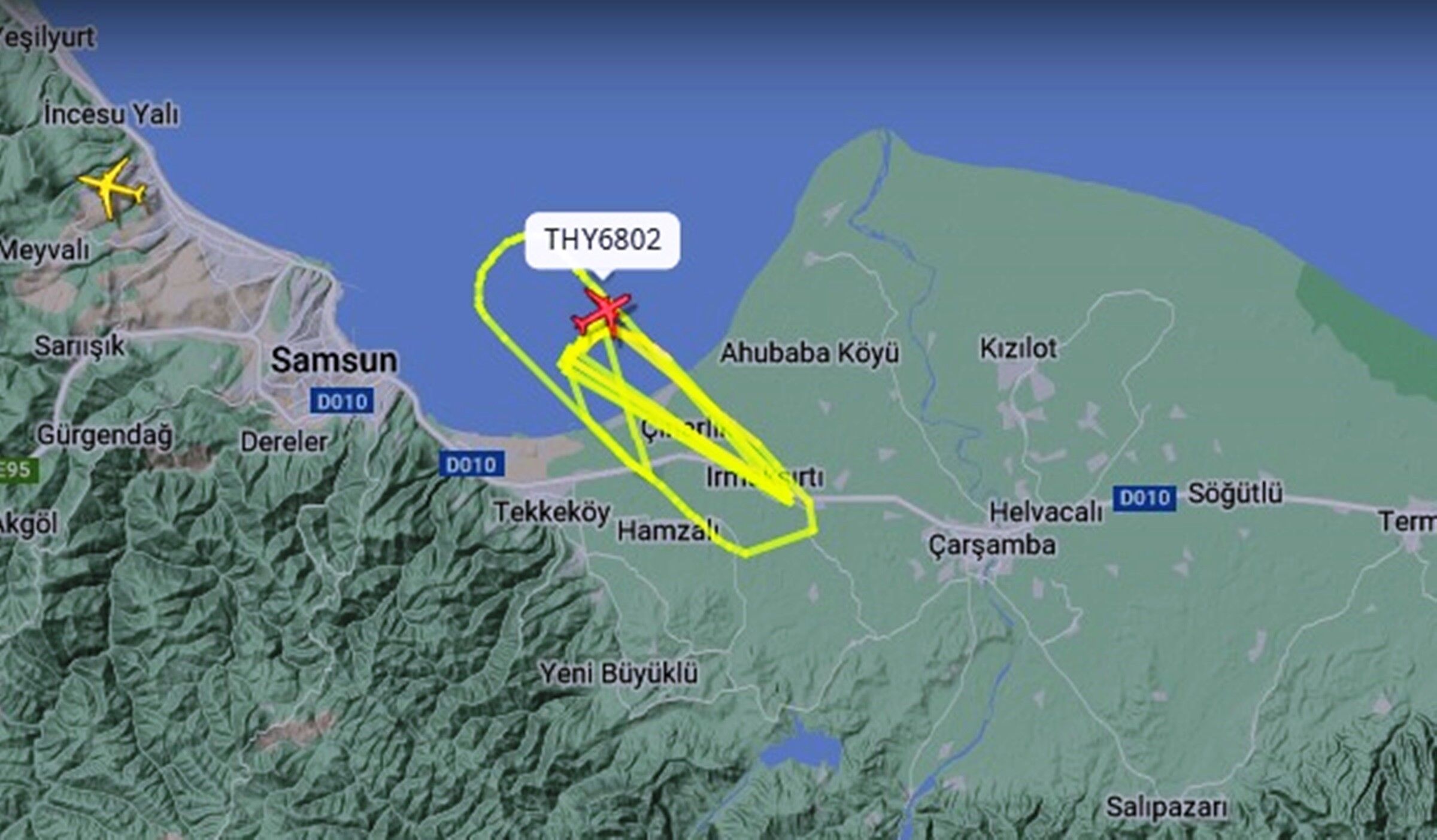Samsun Semalarında Pilotların Eğitim Uçuşları Dikkat Çekiyor (4)