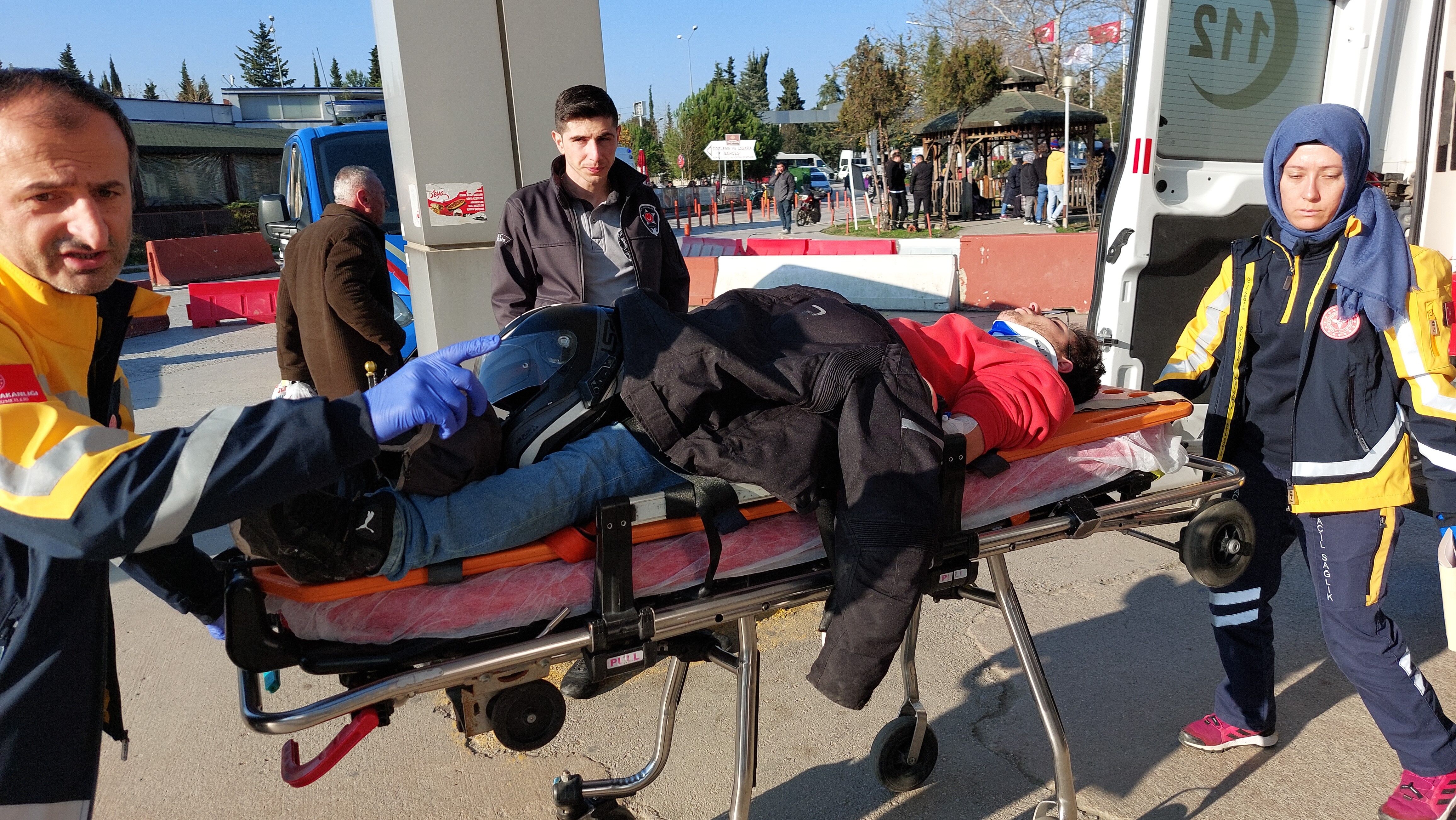 Samsun'da 2 Motosi̇klet Çarpişti 2 Sürücü Yaralandi (1)