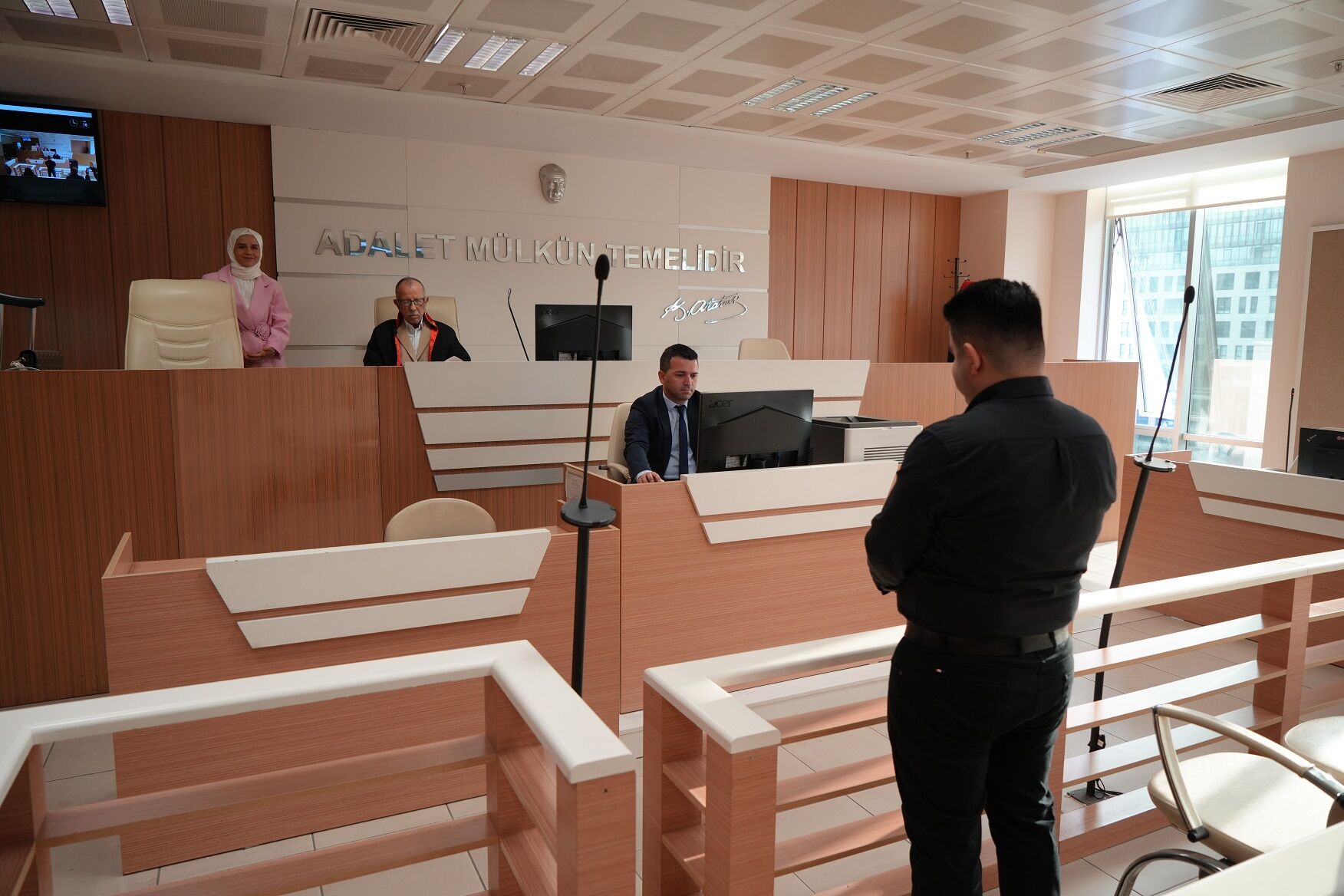 Samsun'da 87 Yaşındaki Naci Amca Hakimlik Hayalini Gerçekleştirdi (1)