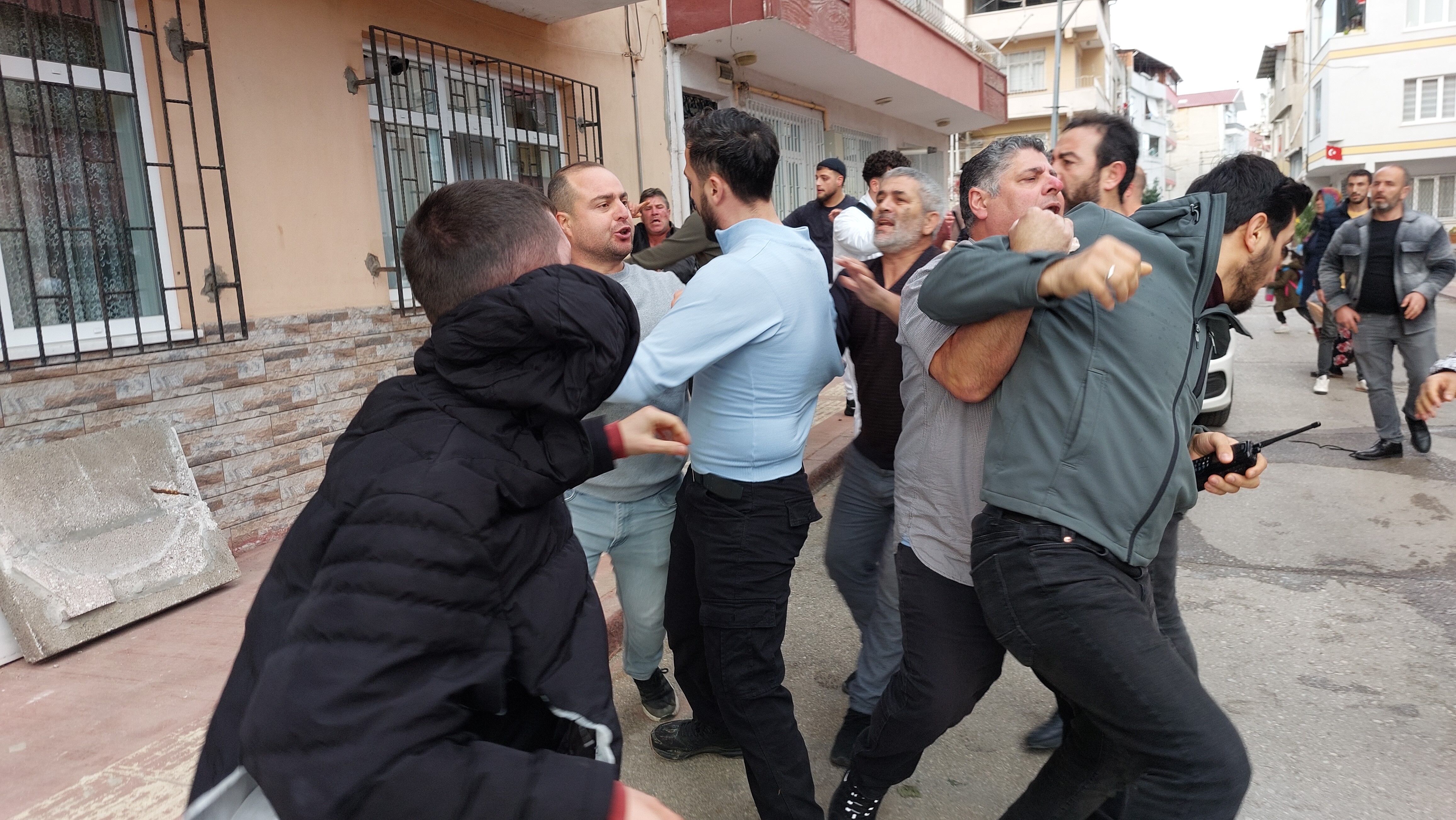 Samsun’da Gergi̇nli̇k Tirmandi Si̇lahli Saldiri Ve Toplu Kavga! (2)