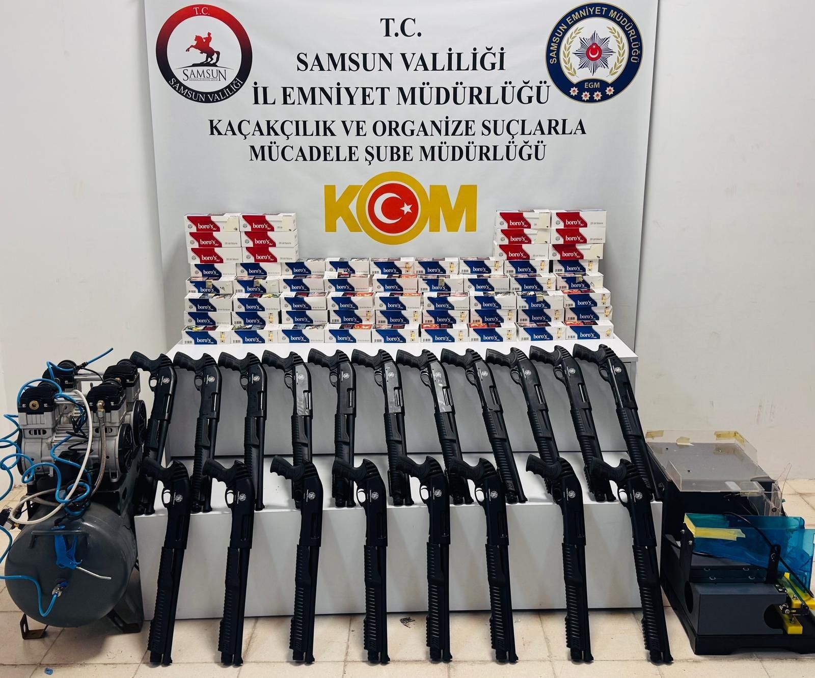 Samsun'da Kaçakçılık Operasyonu Ruhsatsız Silah Ele Geçirildi (1)