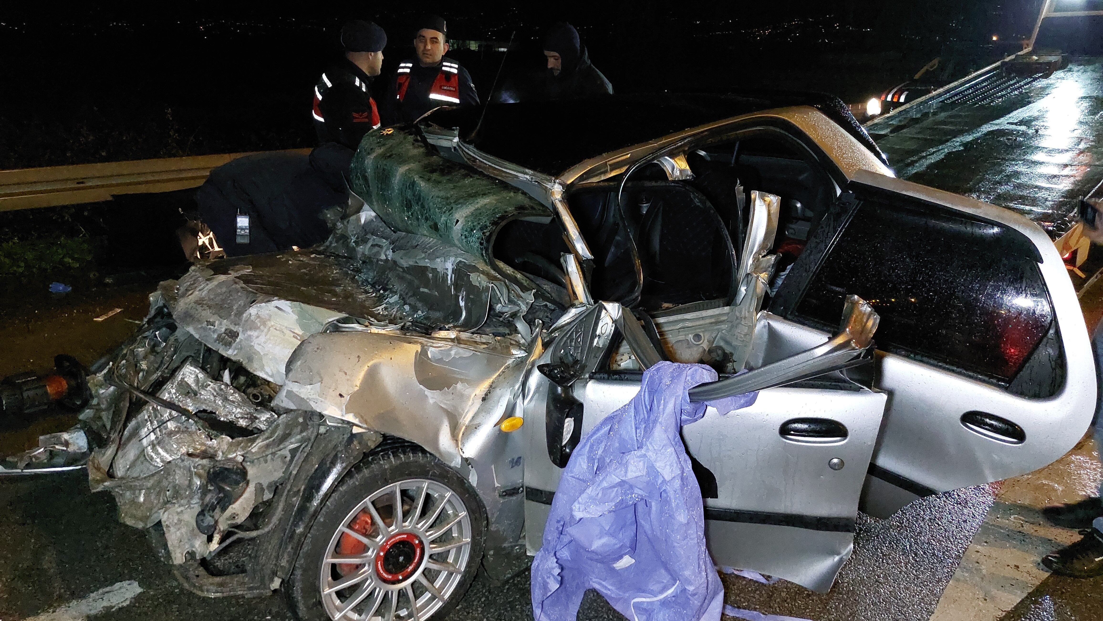Samsun'da Kahreden Olay Arkadaşını Aradı, Tırın Altında Can Verdi! (4)