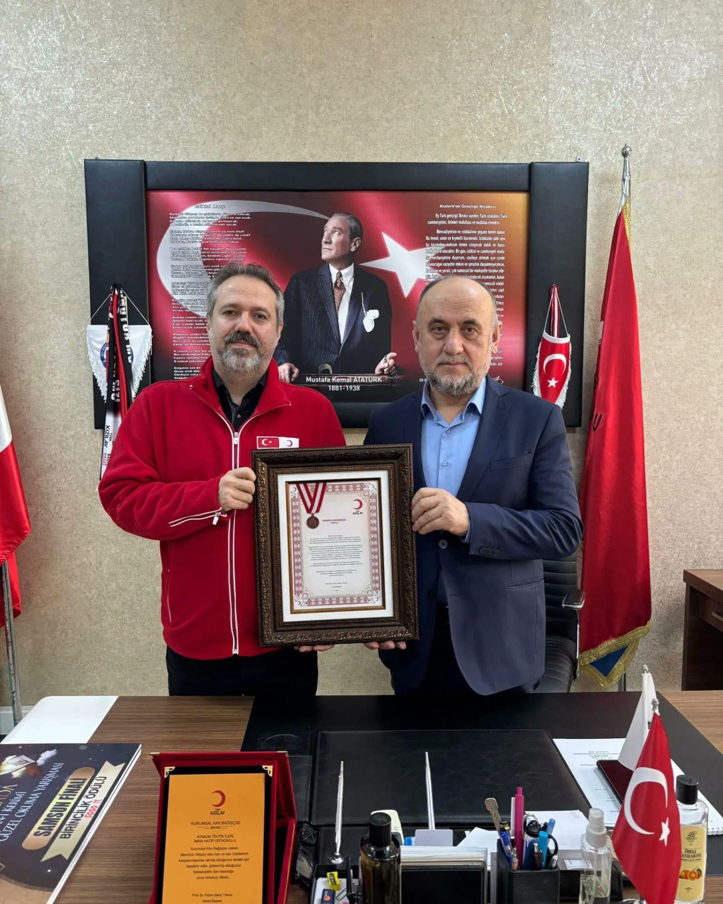 Samsun'da Kızılay'dan O Okula Ödül (2)