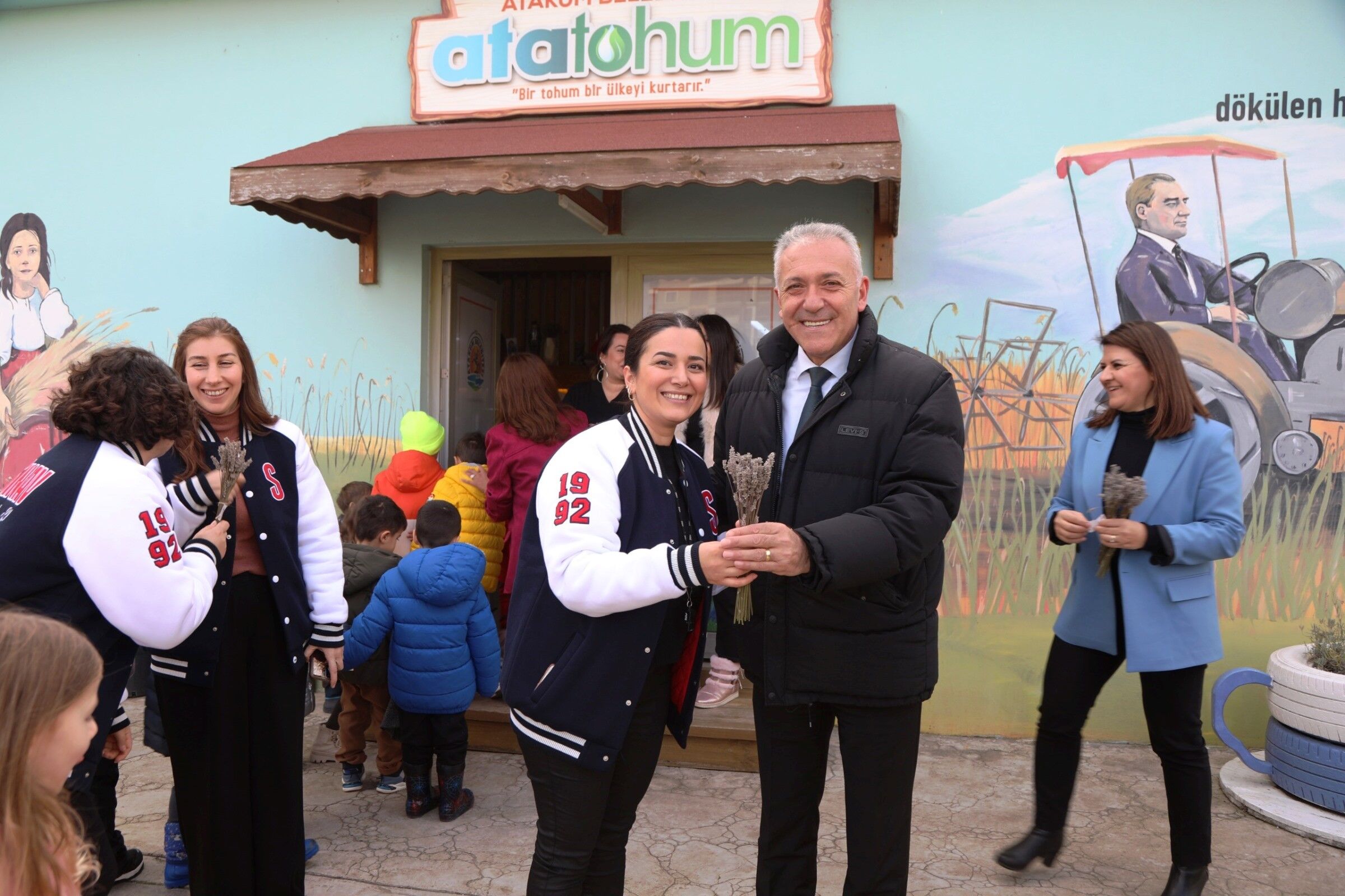 Samsun'da Minik Eller Ata Tohumlarıyla Buluştu! (1)