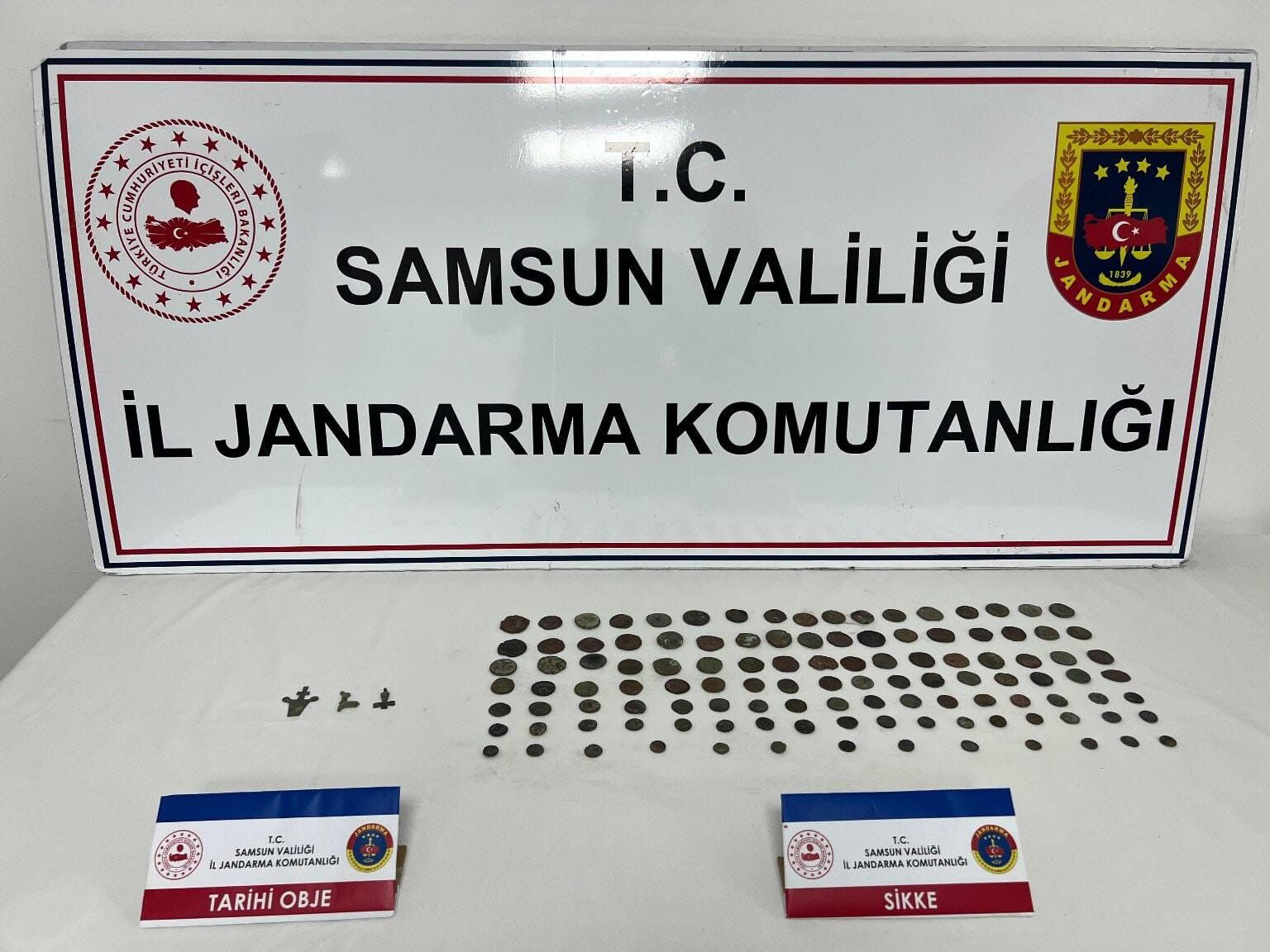 Samsun’da Tarihi Eser Operasyonu Sikke Ve Obje Ele Geçirildi (2)