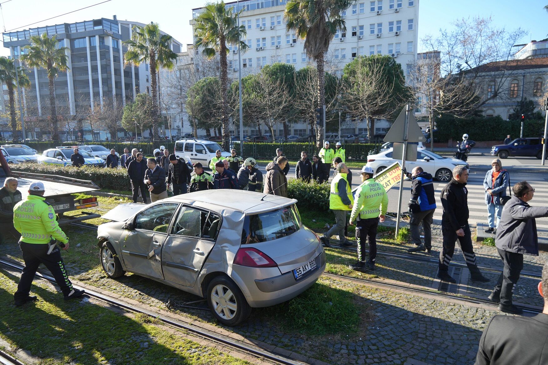Samsun’da Tramvay Hattında Kaza Facianın Eşiğinden Dönüldü (1)