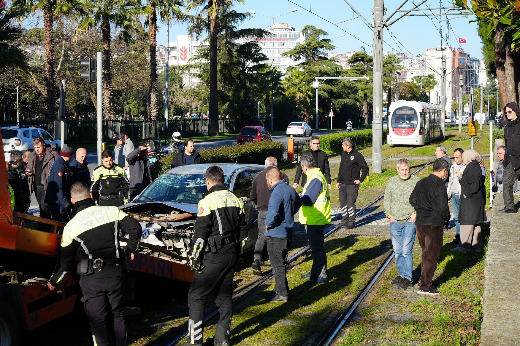 Samsun’da Tramvay Hattında Kaza Facianın Eşiğinden Dönüldü (10)