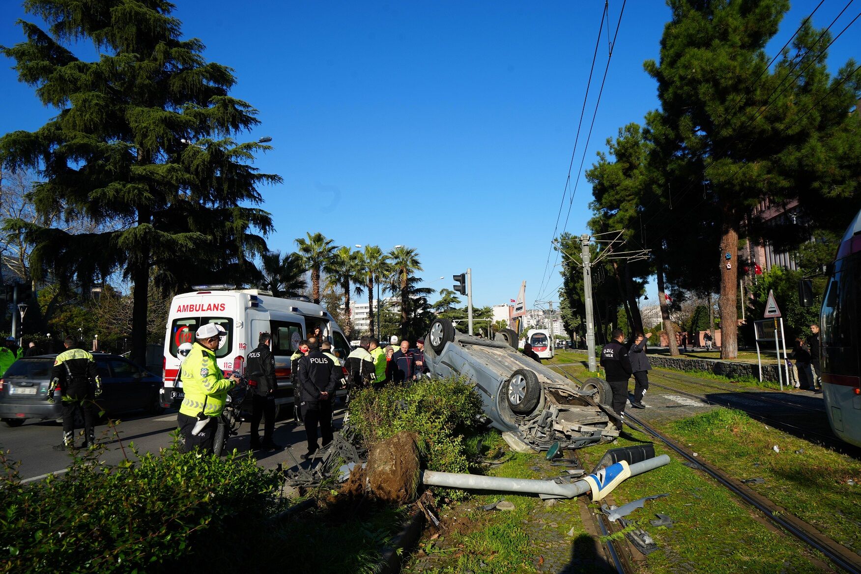 Samsun’da Tramvay Hattında Kaza Facianın Eşiğinden Dönüldü (5)