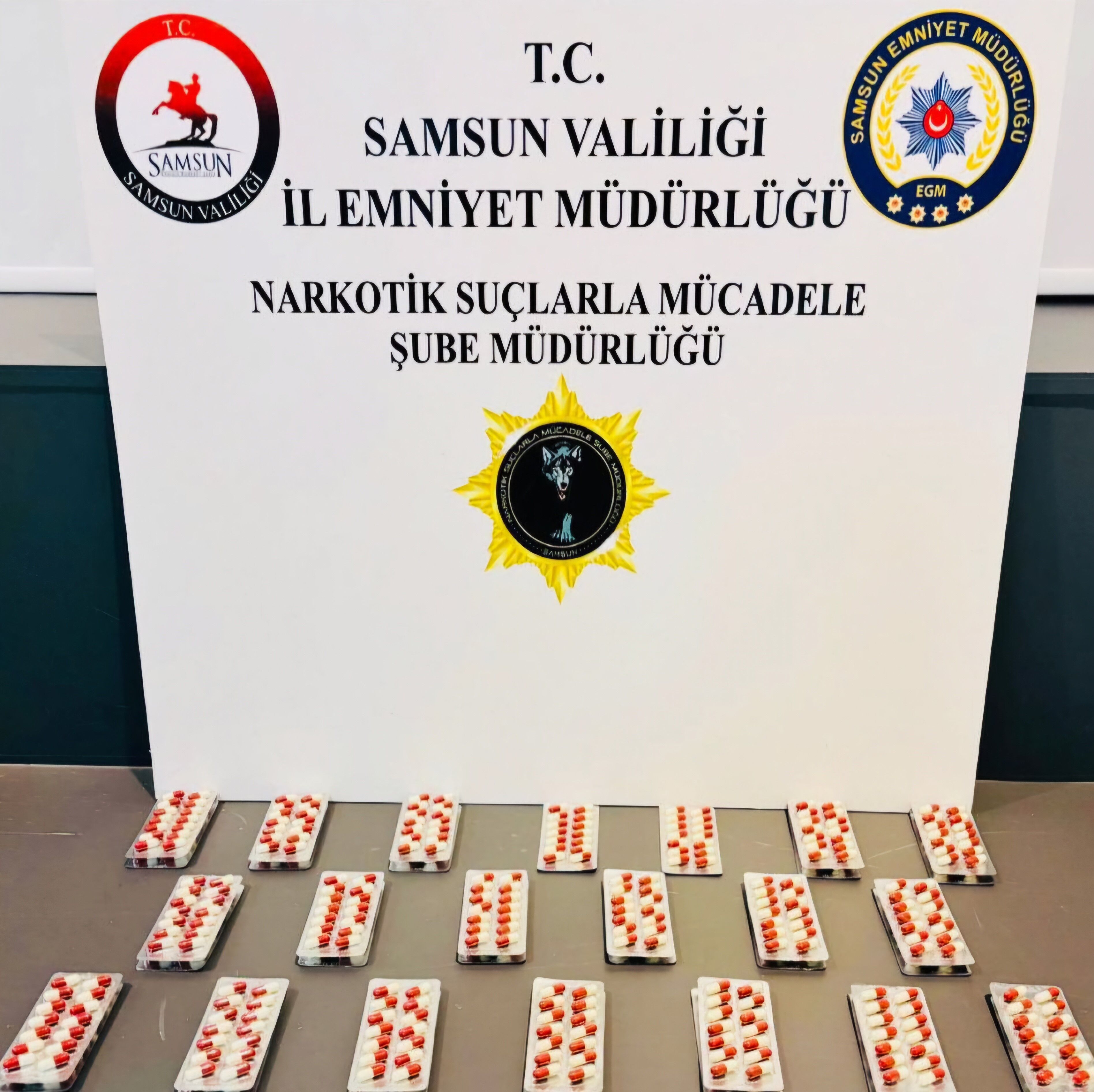 Samsun’da Uyuşturucu Operasyonu 4 Kişi Gözaltında (5)