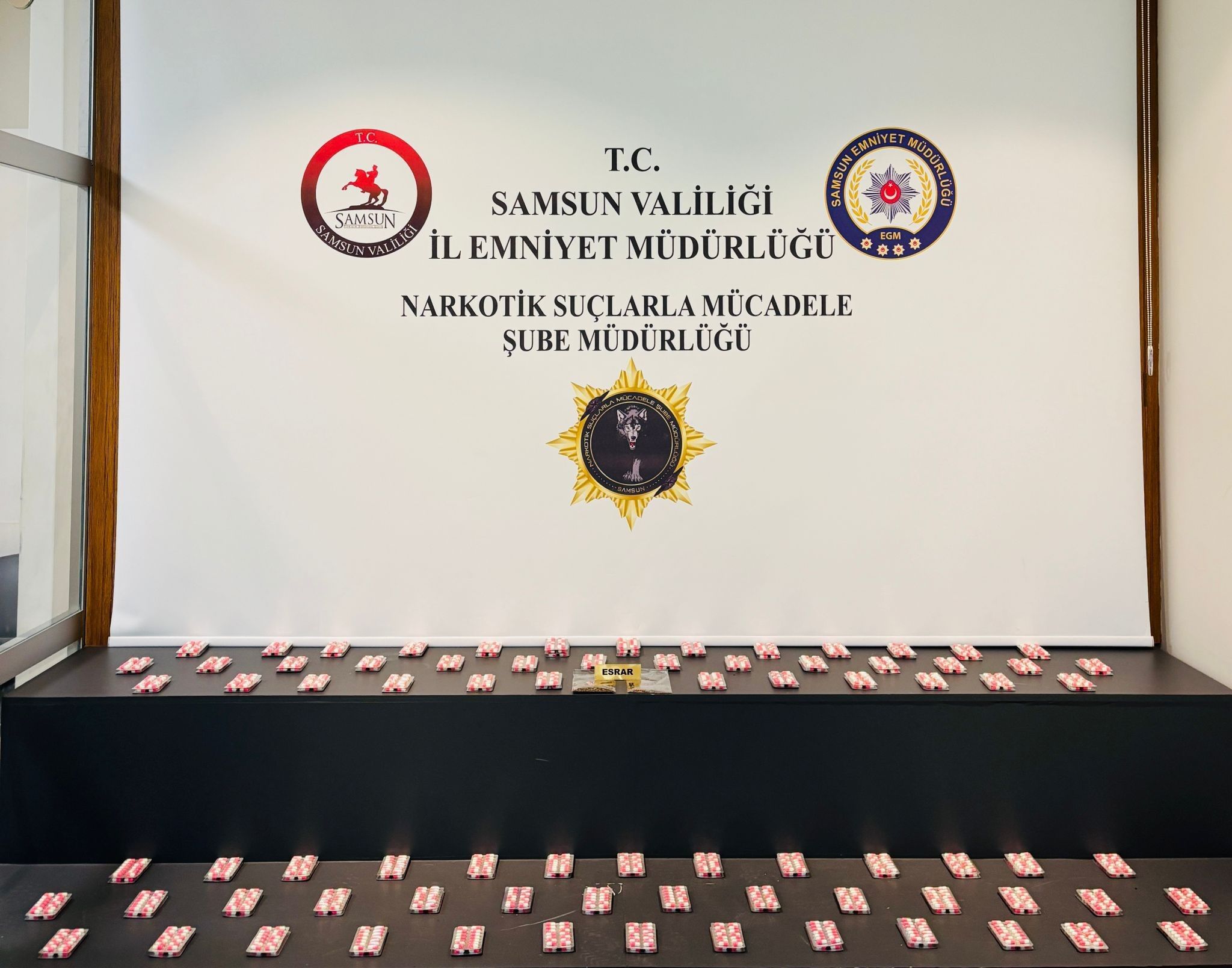 Samsun’da Uyuşturucuyla Yakalanan 2 Kişi Gözaltına Alındı (2)