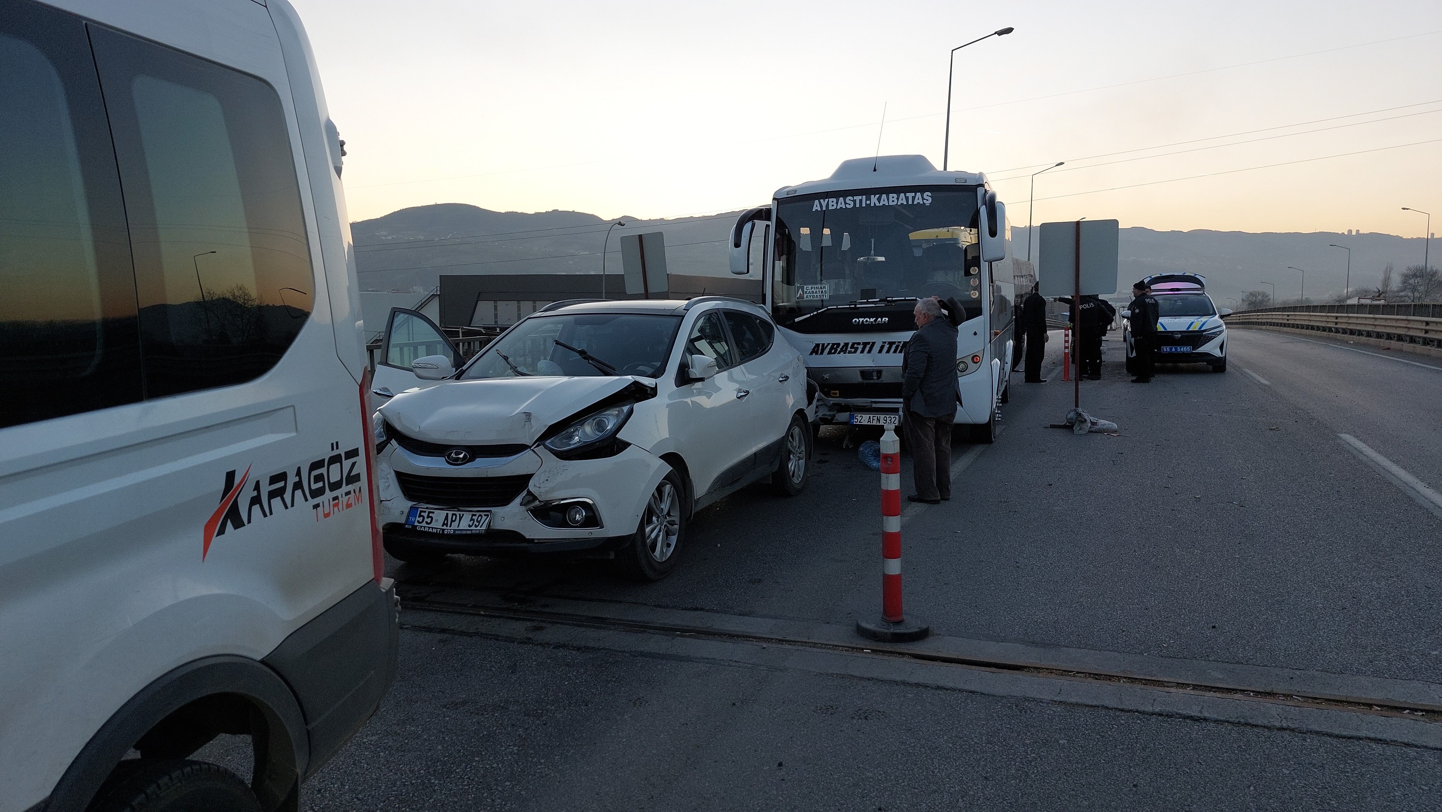 Samsun'da Zincirleme Kaza 2 Yaralı (4)
