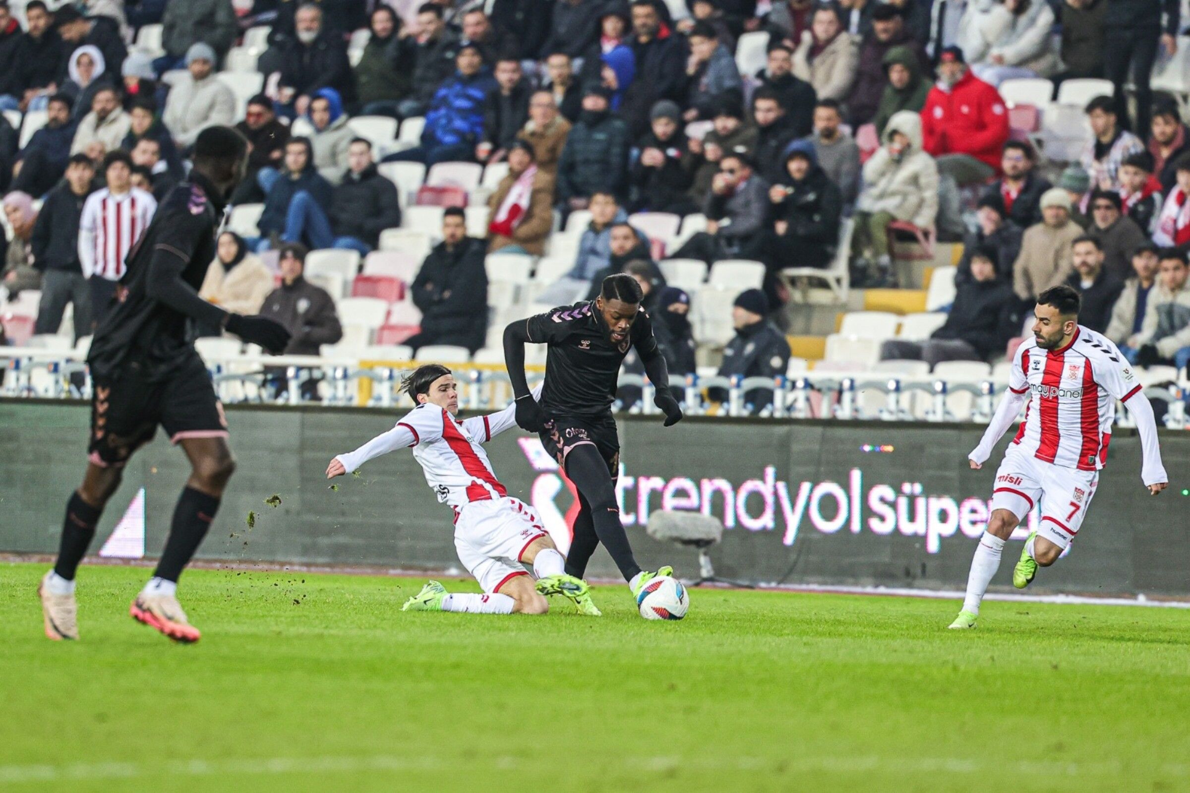 Samsunspor’dan İlk Yarıda Büyük Başarı (1)