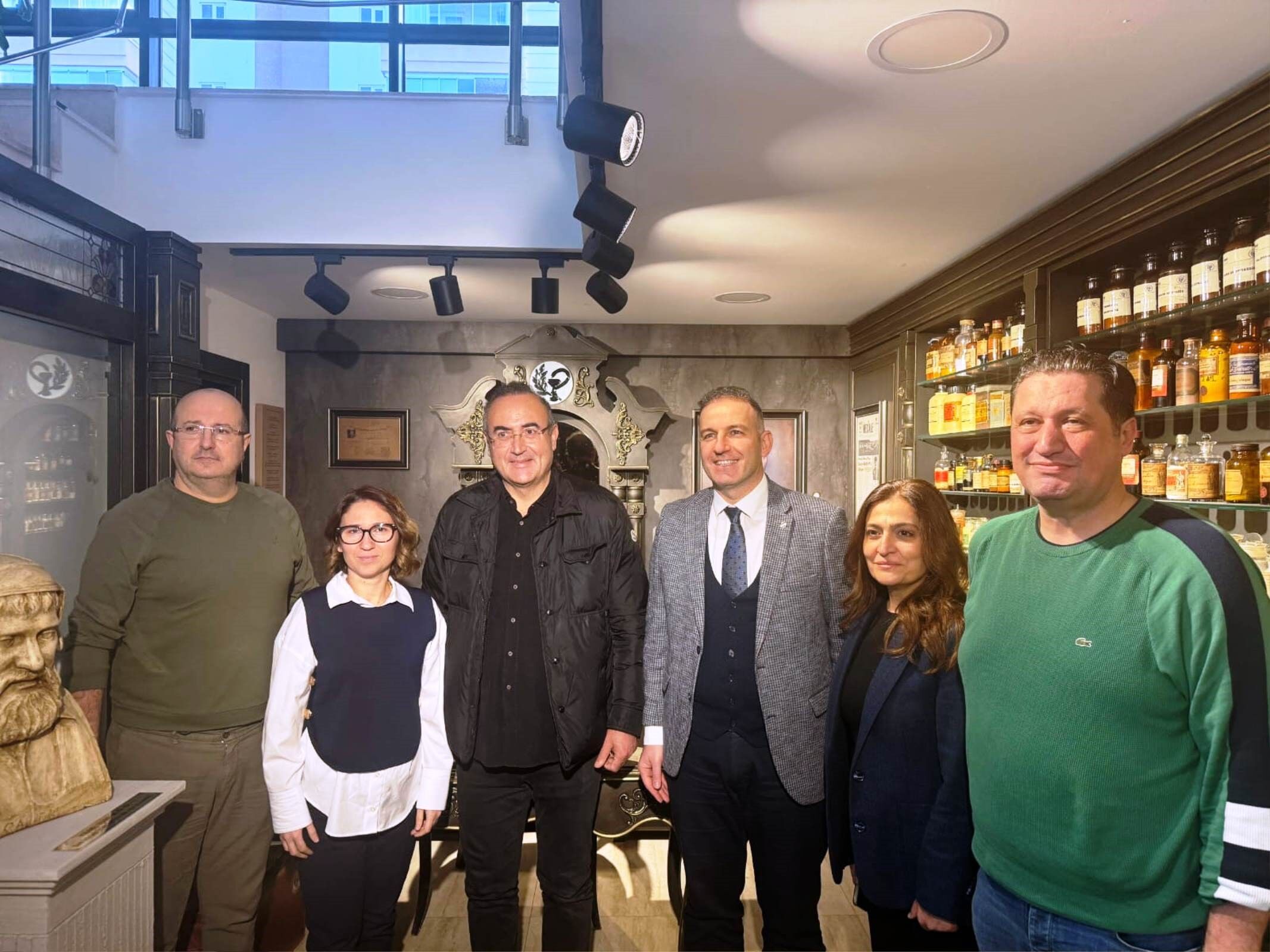 Sunay Akın Samsun 'Müze Eczane'de (1)