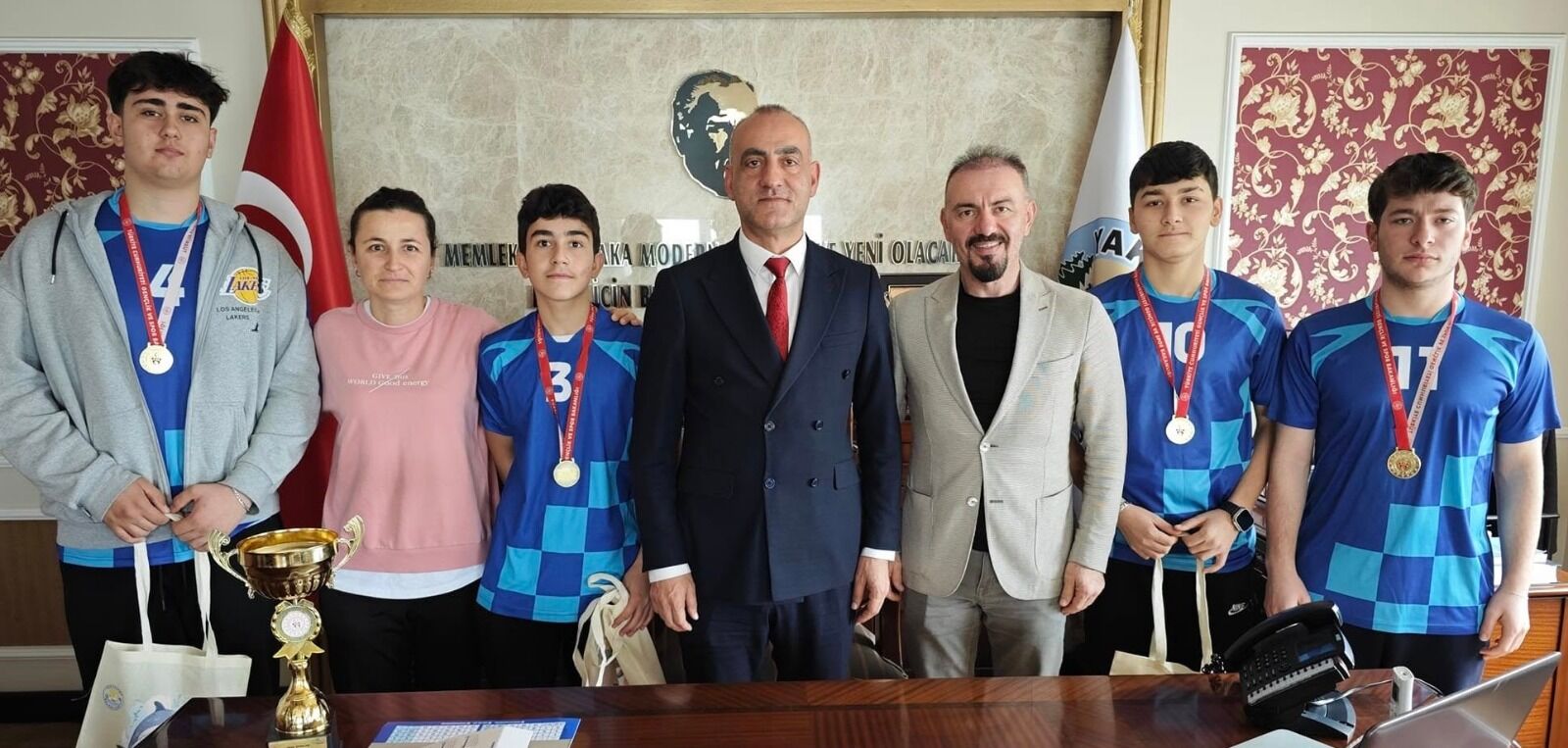 Yakakent Çok Programlı Anadolu Lisesi’nden Masa Tenisinde Büyük Başarı (1)