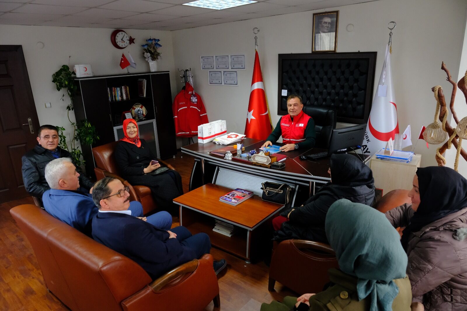 Yusuf Yayla Ve Mahmut Özkök’e Kızılay’dan Madalya (4)