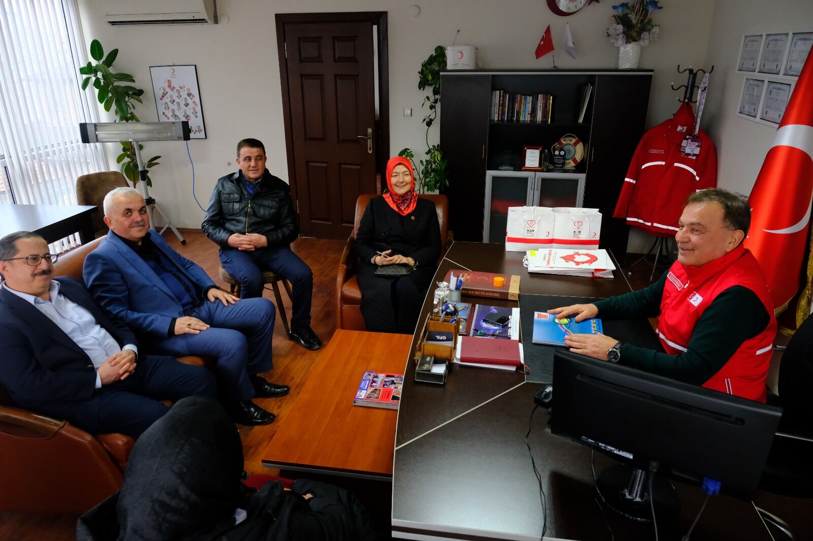 Yusuf Yayla Ve Mahmut Özkök’e Kızılay’dan Madalya (5)