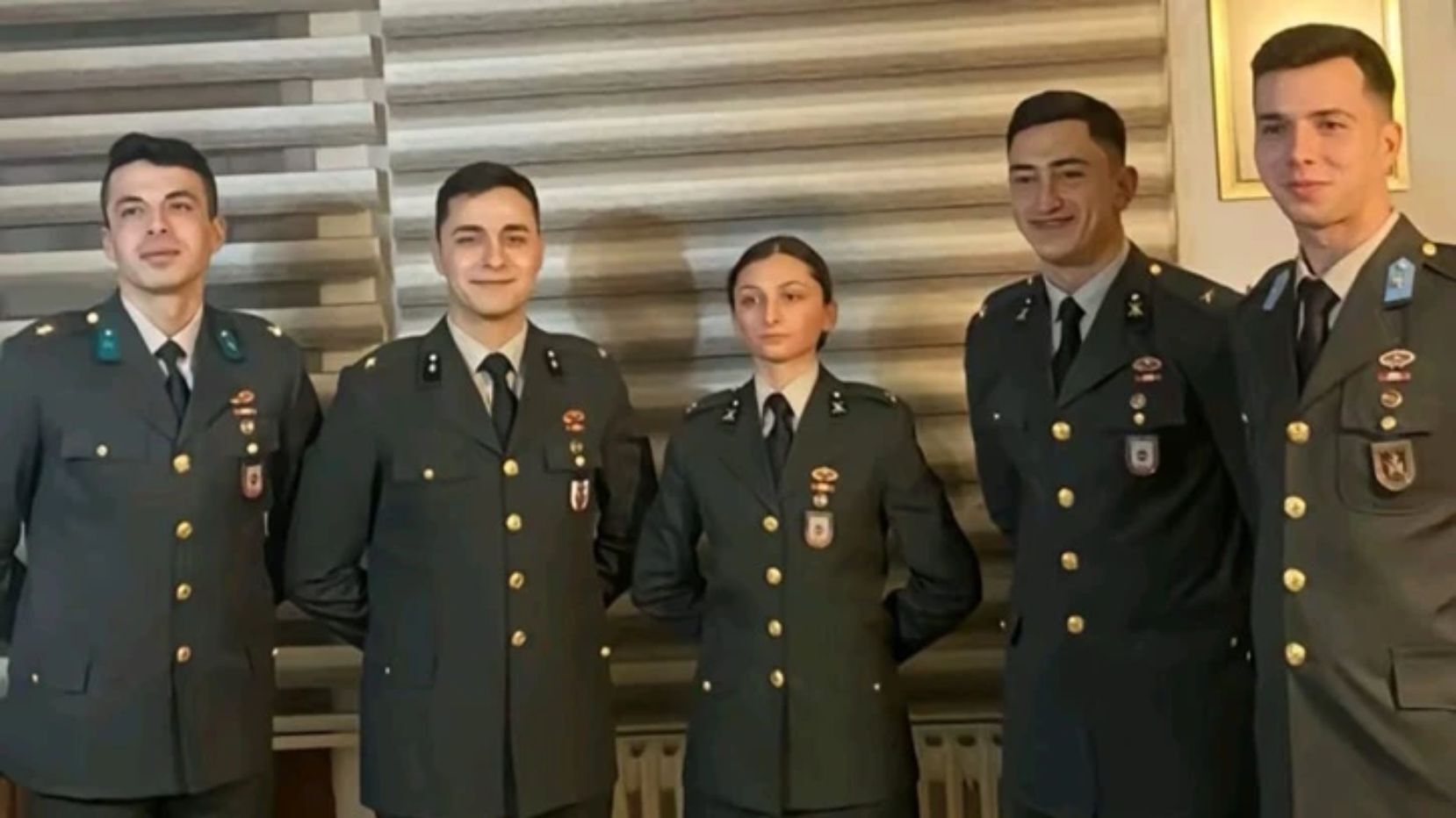 3 Disiplin Amiri Ve 5 Teğmene Tsk'dan Ayırma Cezası 2