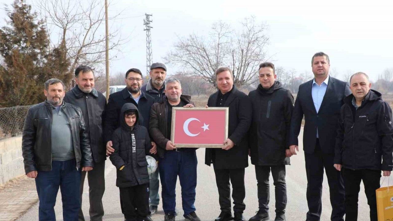 Vali Aydoğdu, Şehit Salih Ay’ın Ailesini Ziyaret Etti