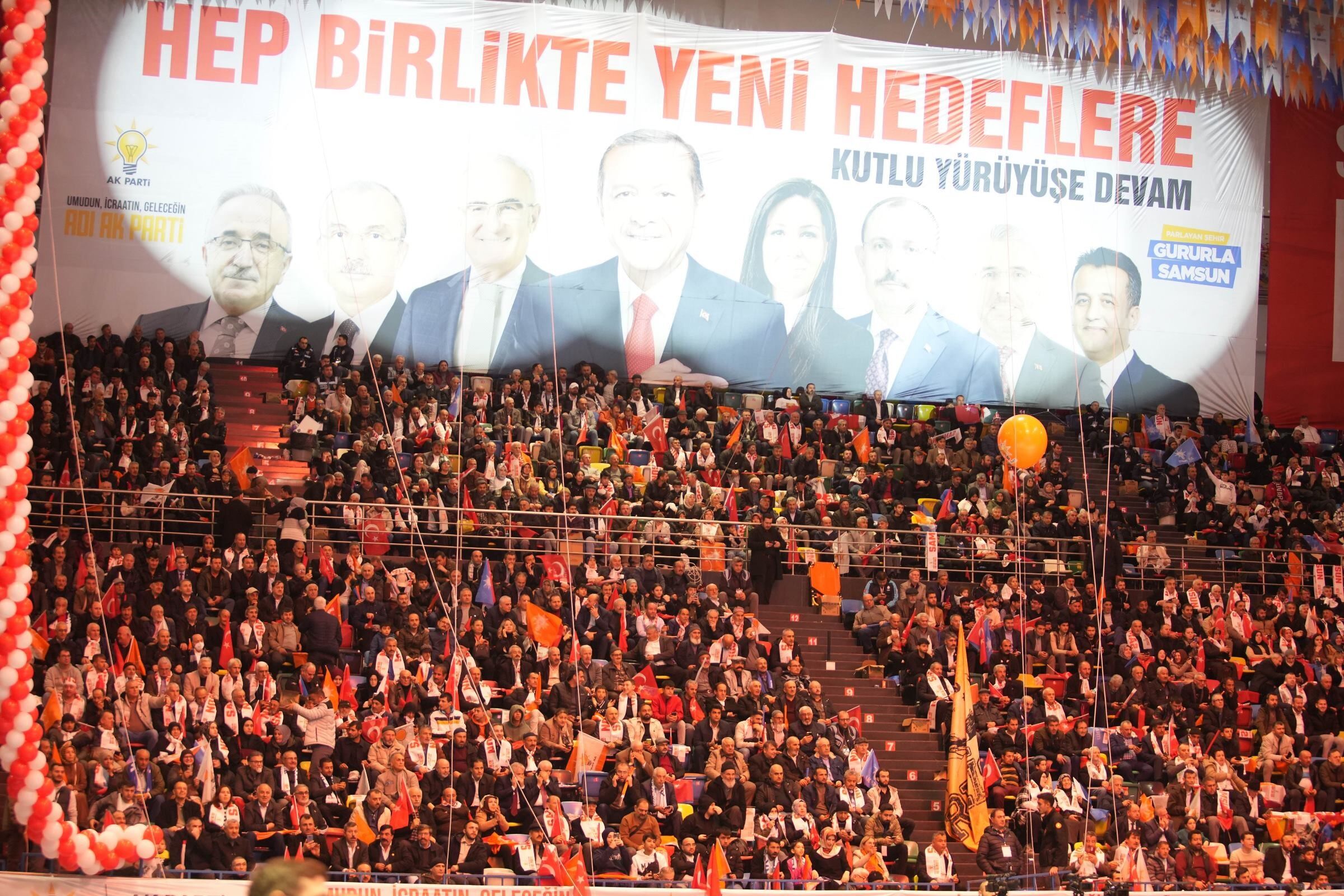 Ak Parti Samsun İl Kongresi'nde Uğur Işılak Coşkusu1