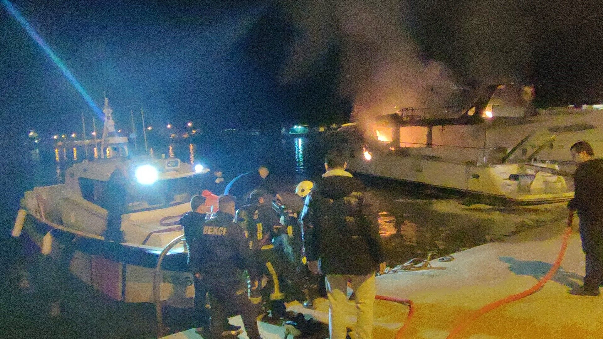 Alanya'da Lüks Yat Alevlere Teslim Oldu 2