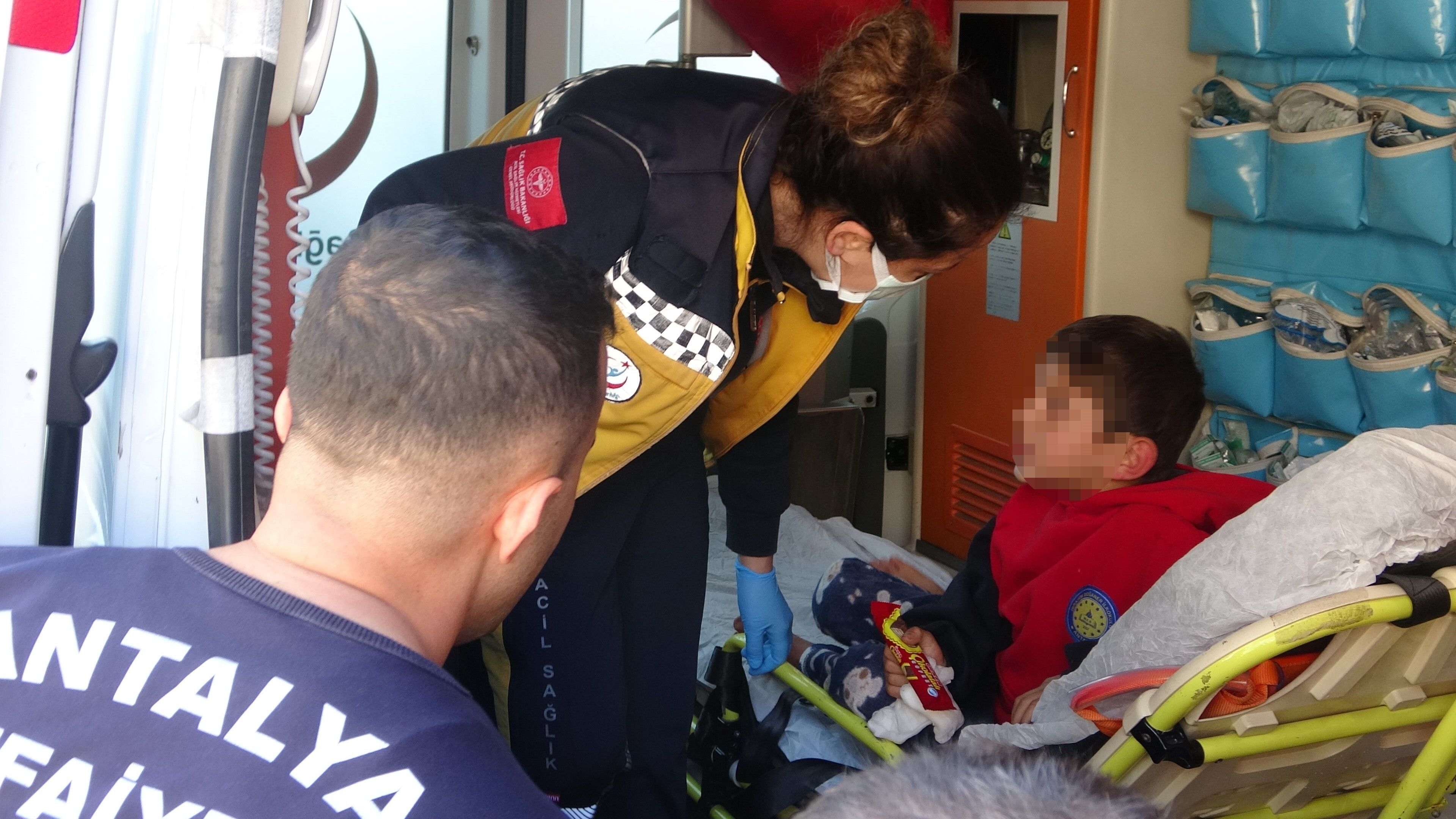 'Annemin Parası Yok Ama' Diyen Minik Efe Için Ekipler Seferber Oluyor (6)