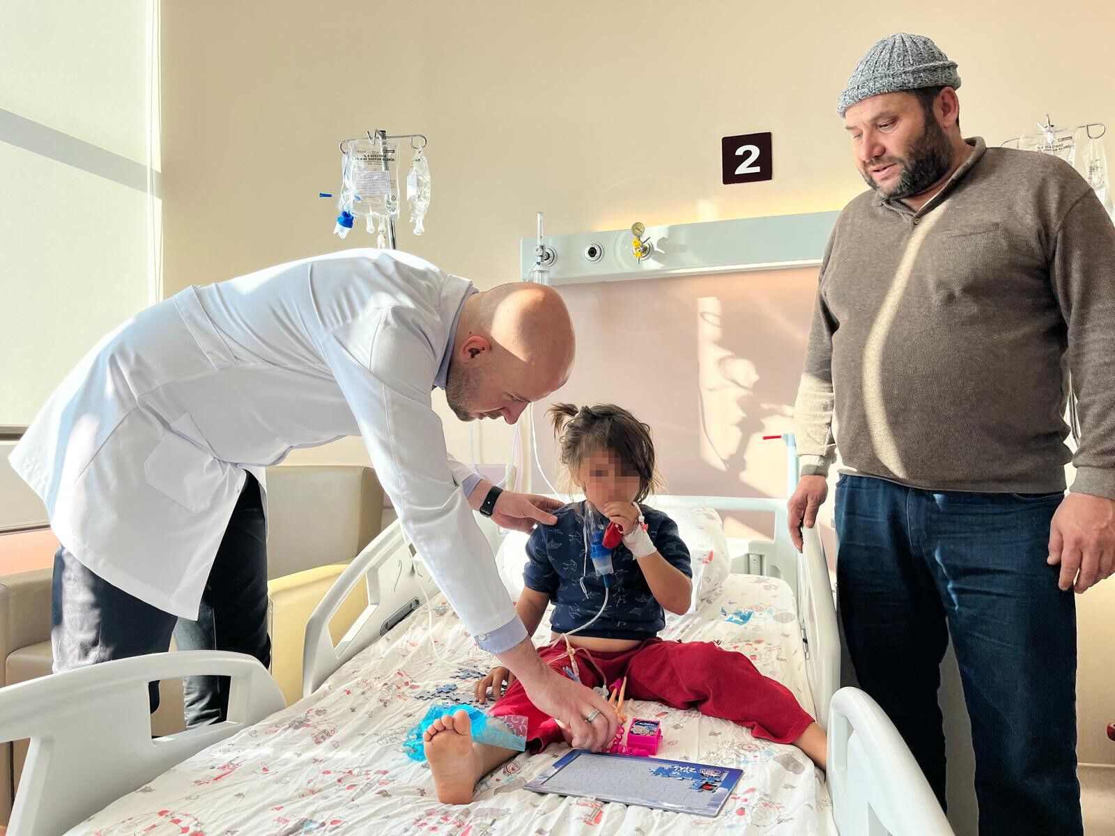 'Annemin Parası Yok Ama' Diyen Minik Efe Için Ekipler Seferber Oluyor (7)