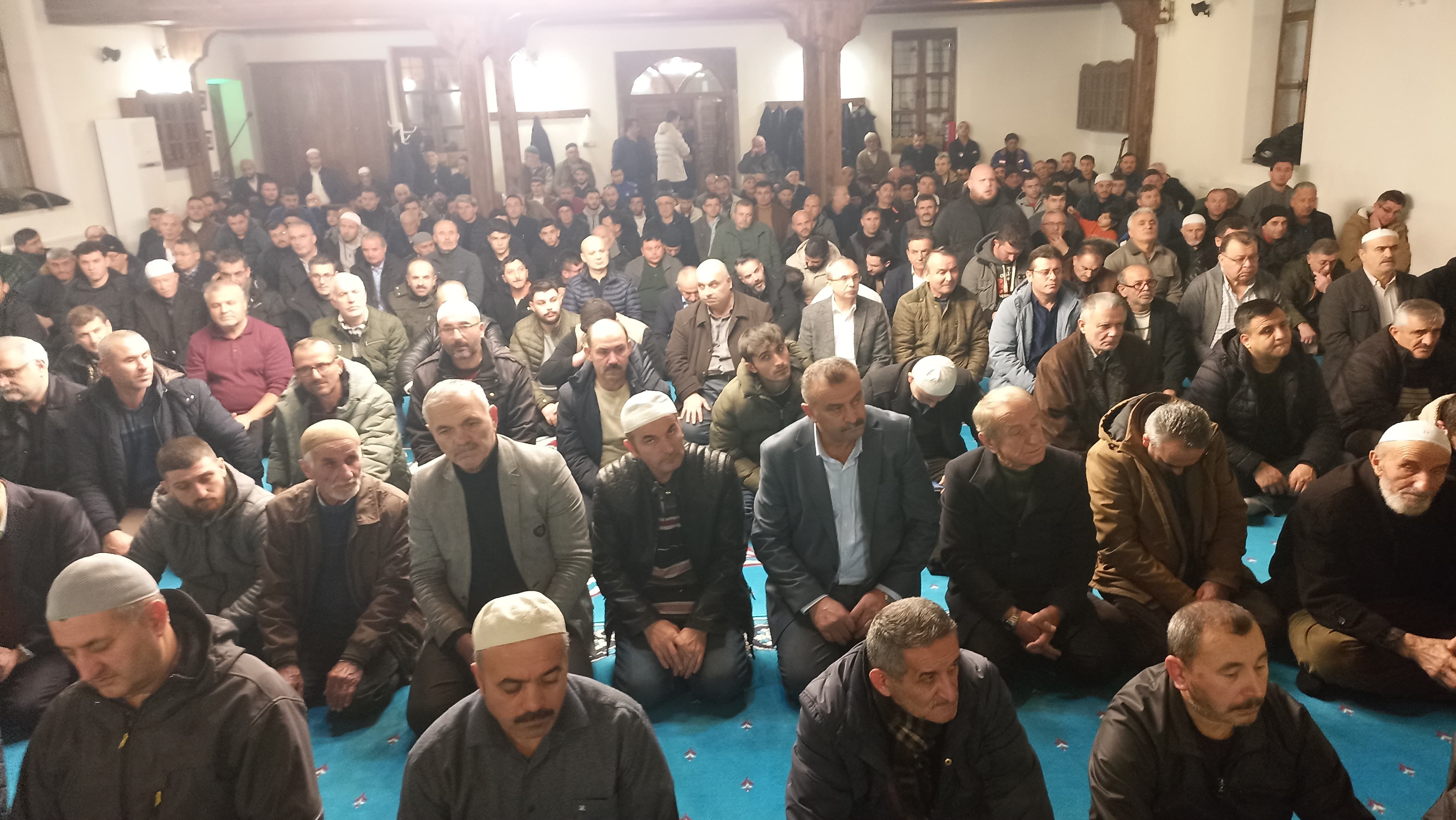 Bafra Belediyesi’nden Çarşı Camii’nde Kandil Programı 3