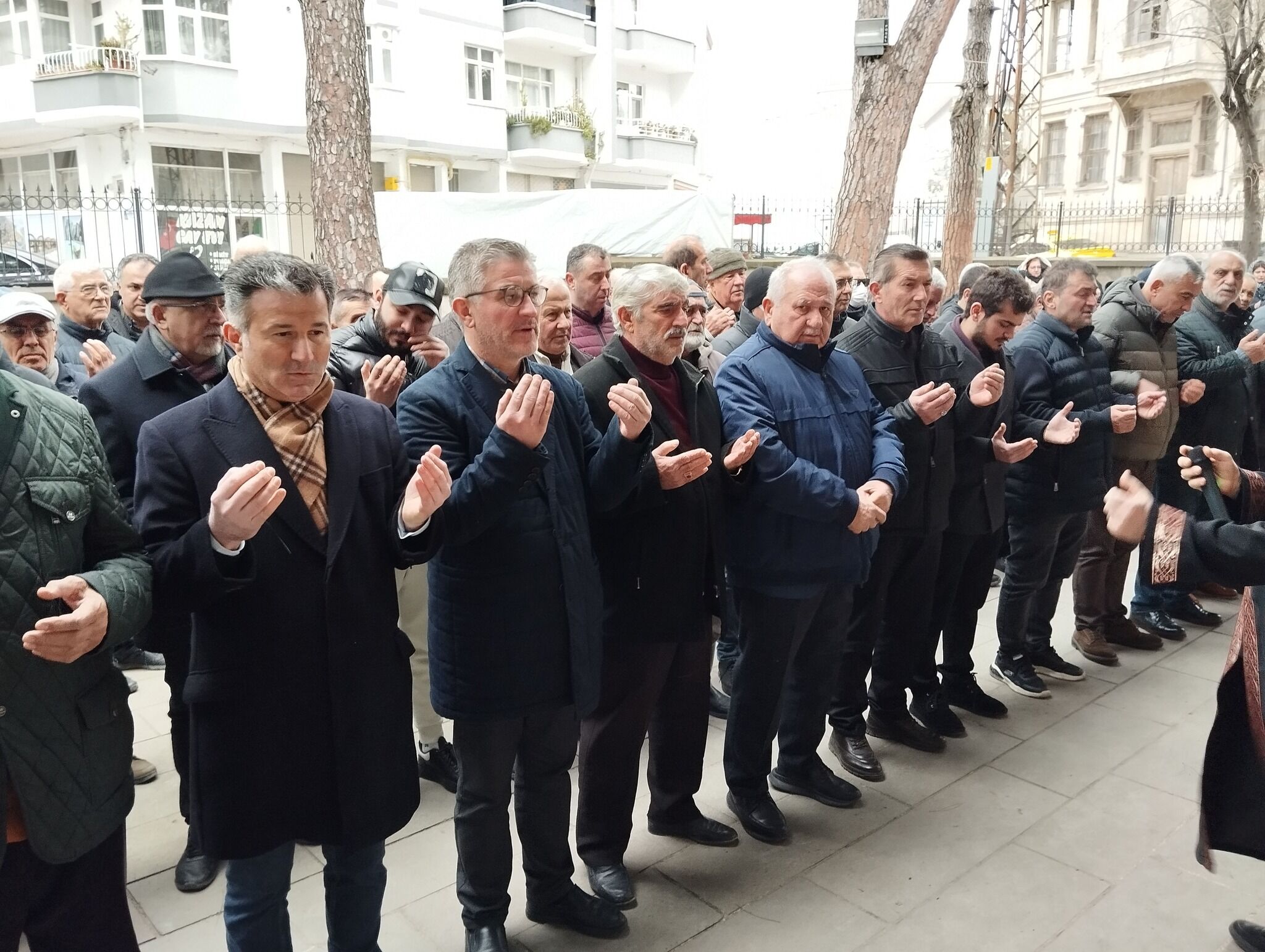 Bafra İş İnsanı Hüseyin Sönmez Son Yolculuğuna Uğurlandı (2)