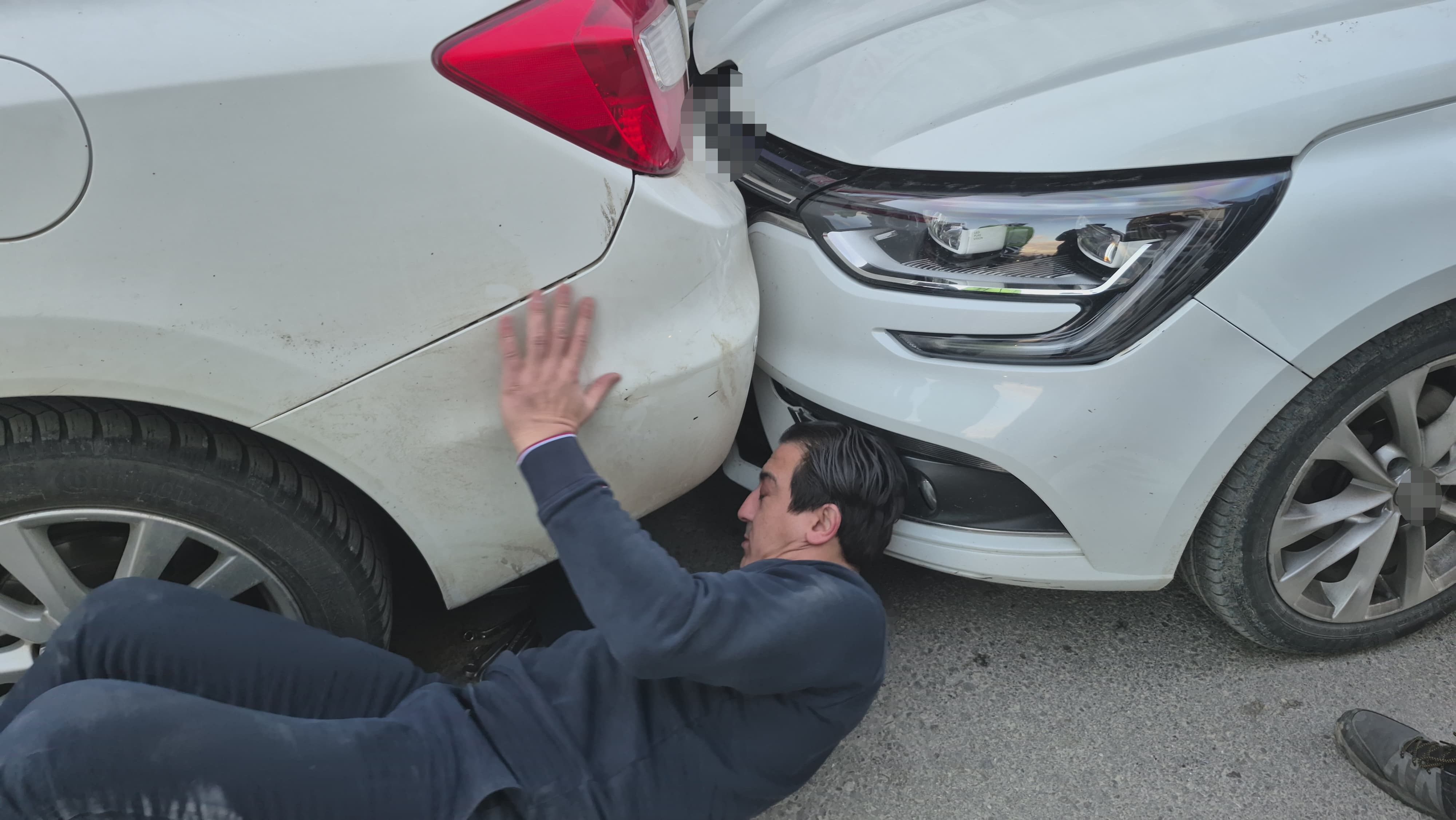 Bartın’da Zincirleme Kazada Araçlar Zor Ayrıldı