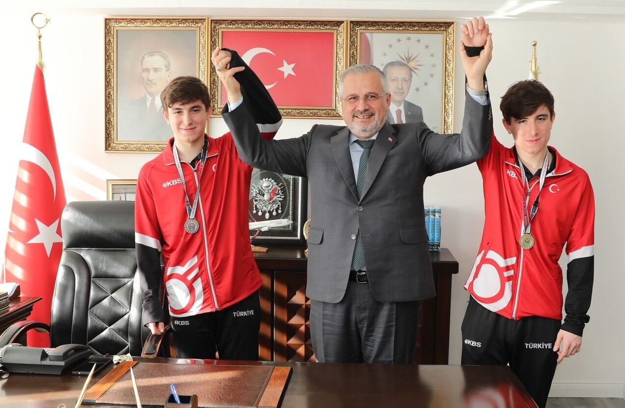 Başkan Hamit Kılıç, Şampiyon Sporcuları Ağırladı 2