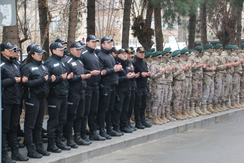 Diyarbakır'da Şehit Edilen Ali Gaffar Okkan Ve 5 Polis Memuru Anıldı1