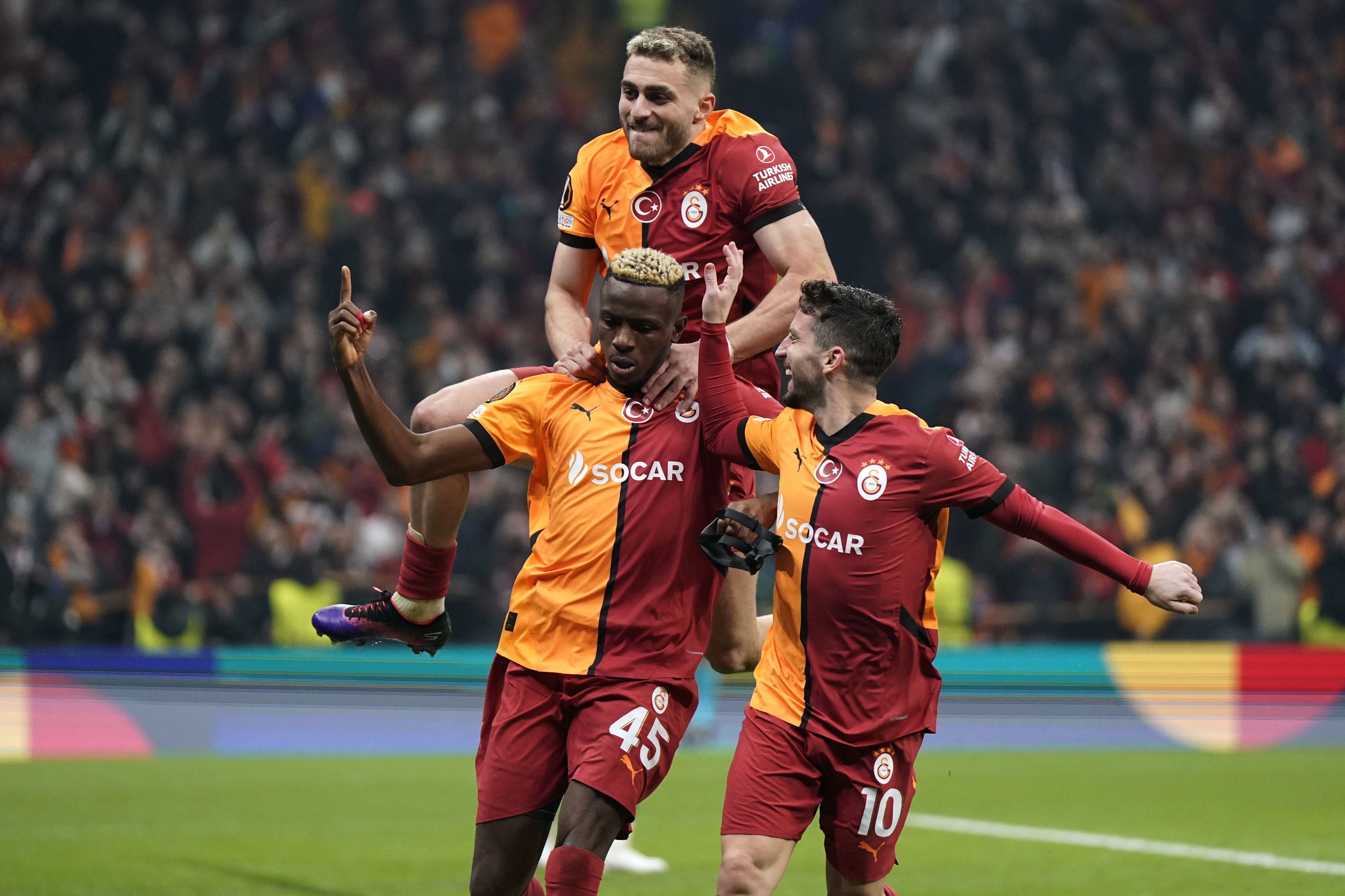 Galatasaray Ve Dinamo Kiev 3 3 Berabere Kaldı 2