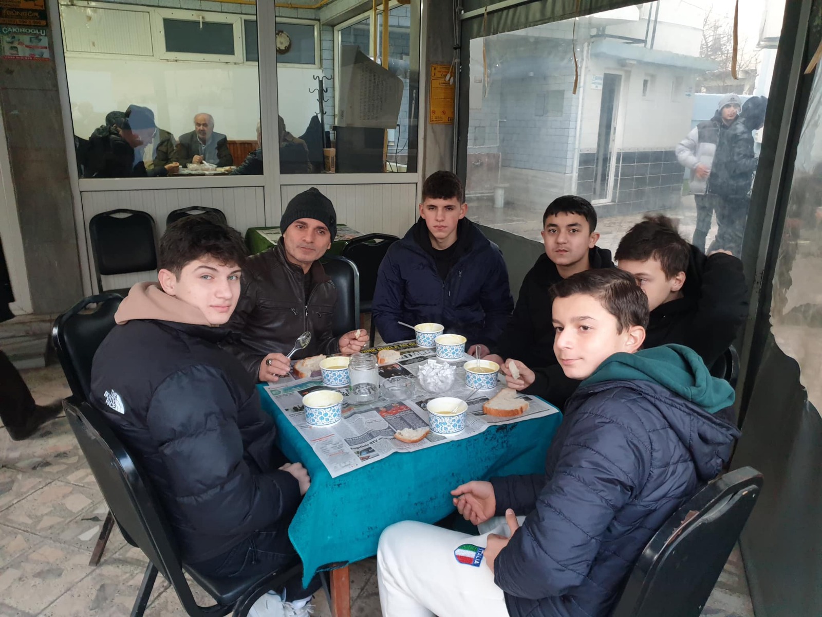 Gençler Üç Ayları Sabah Namazıyla Karşıladı 3