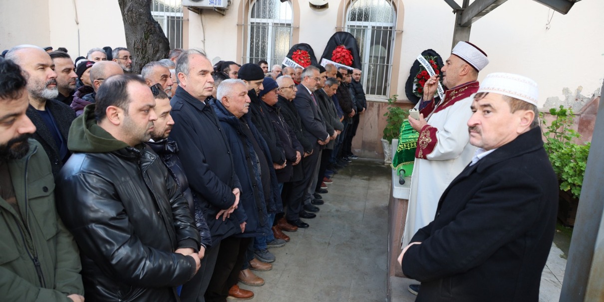 Kadir Karafazlıoğlu Dualarla Son Yolculuğuna Uğurlandı (5)