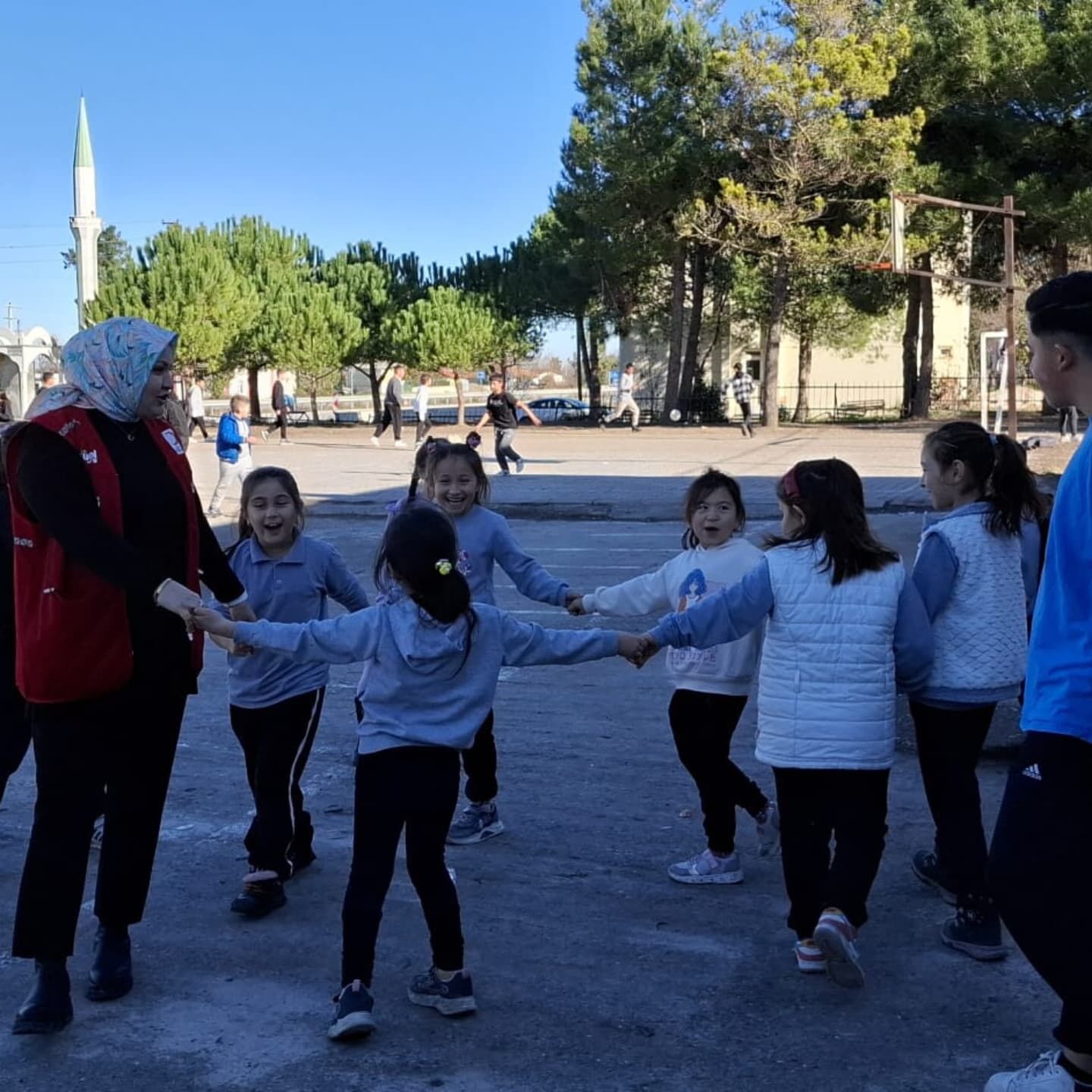 Kızılay’ın İyilik Eli Köy Okullarına Uzanıyor 4