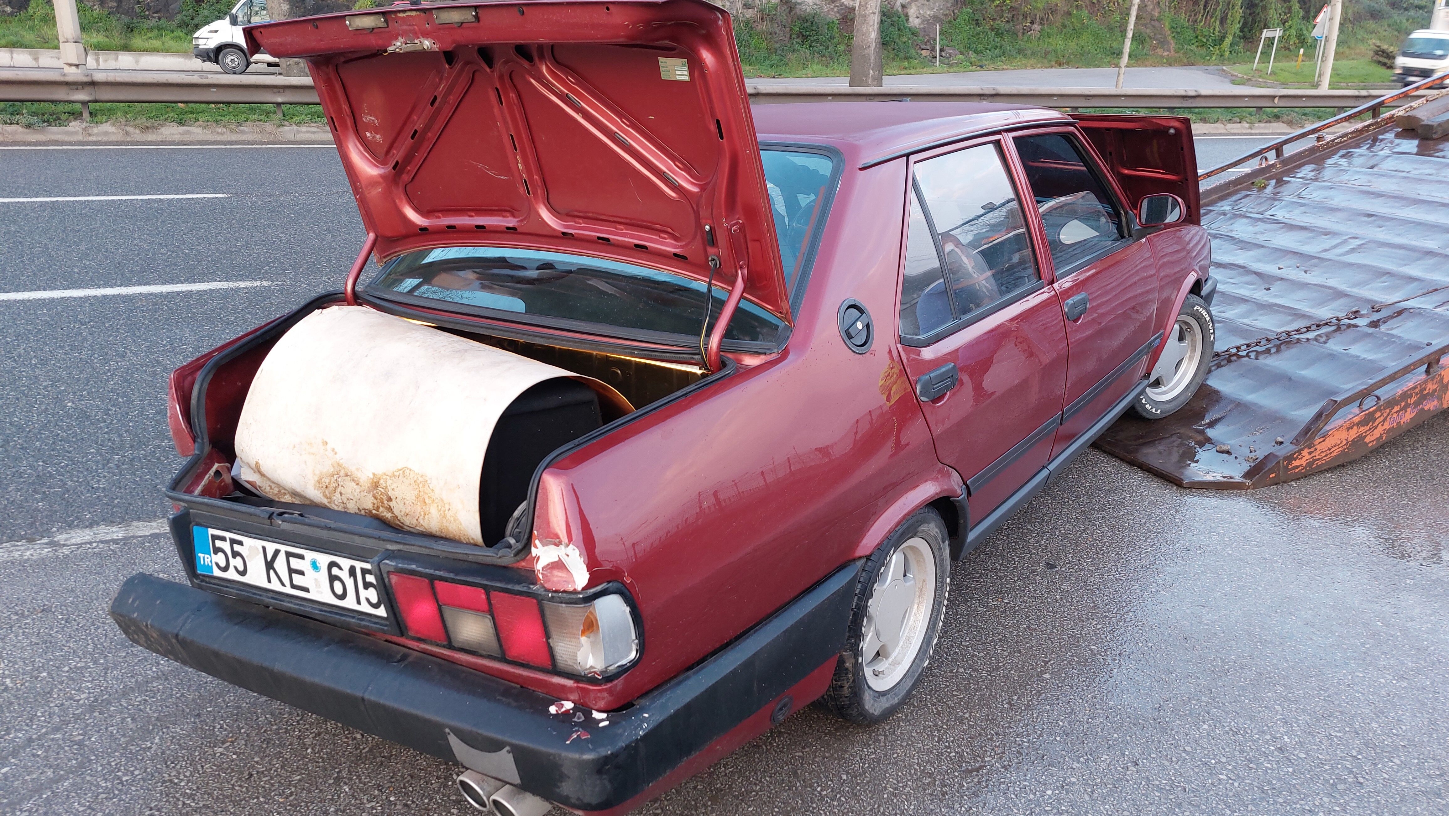 Samsun’da Fiat Tofaş Bariyere Çarptı, 1 Kişi Yaralandı 3