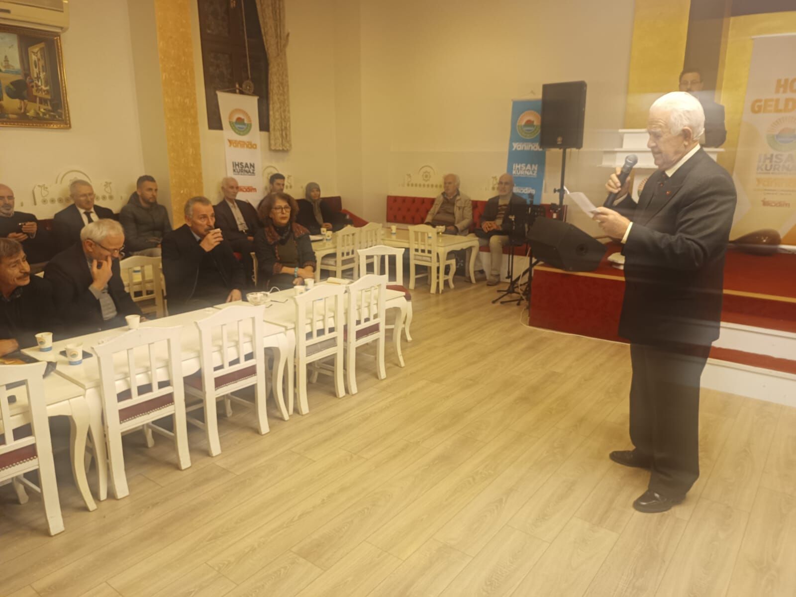 Samsun'da Yazarlar Derneği'nden Şiir Dinletisi 4